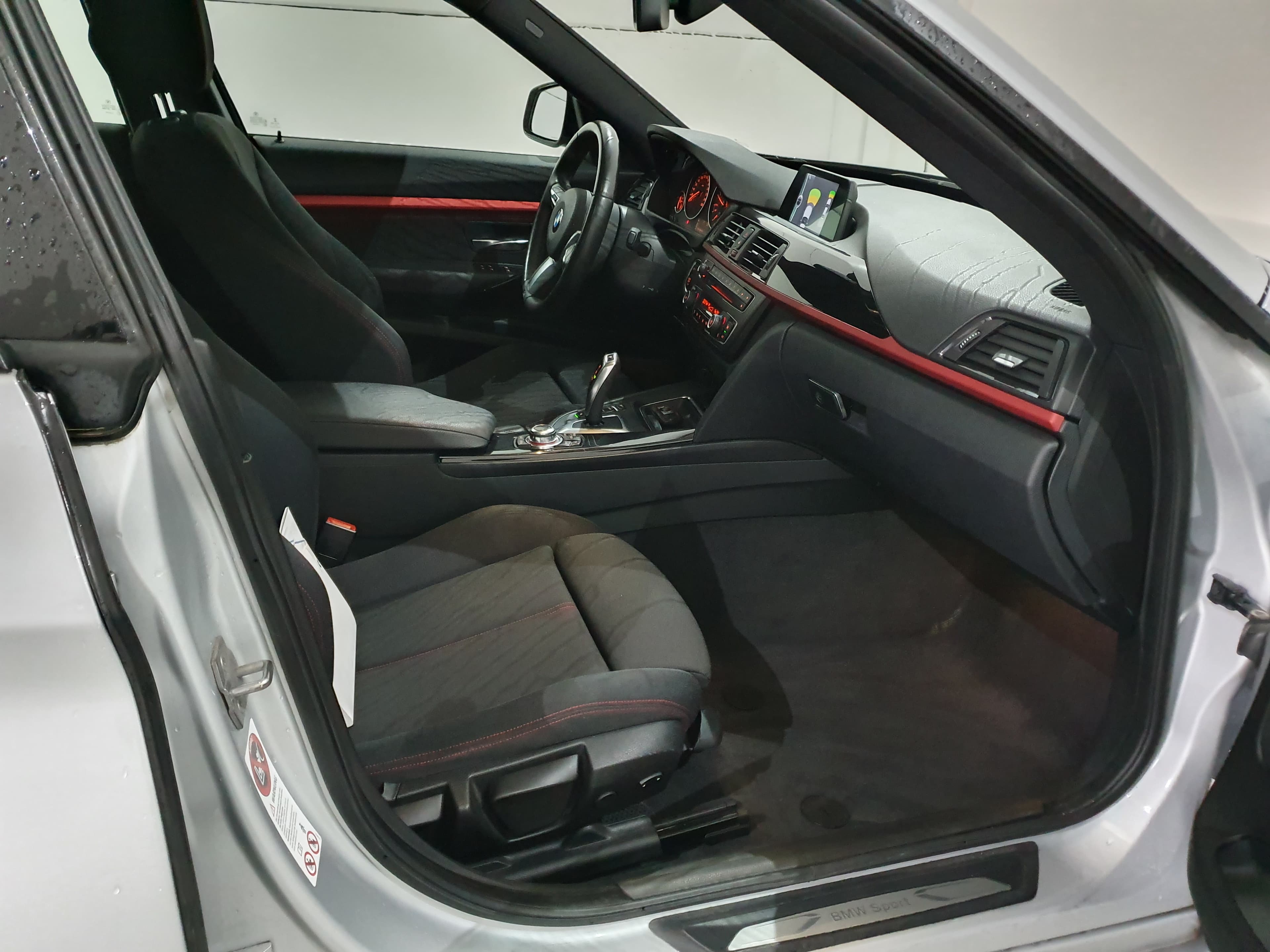 BMW 318D GT · Ano 2013 — imagem 23