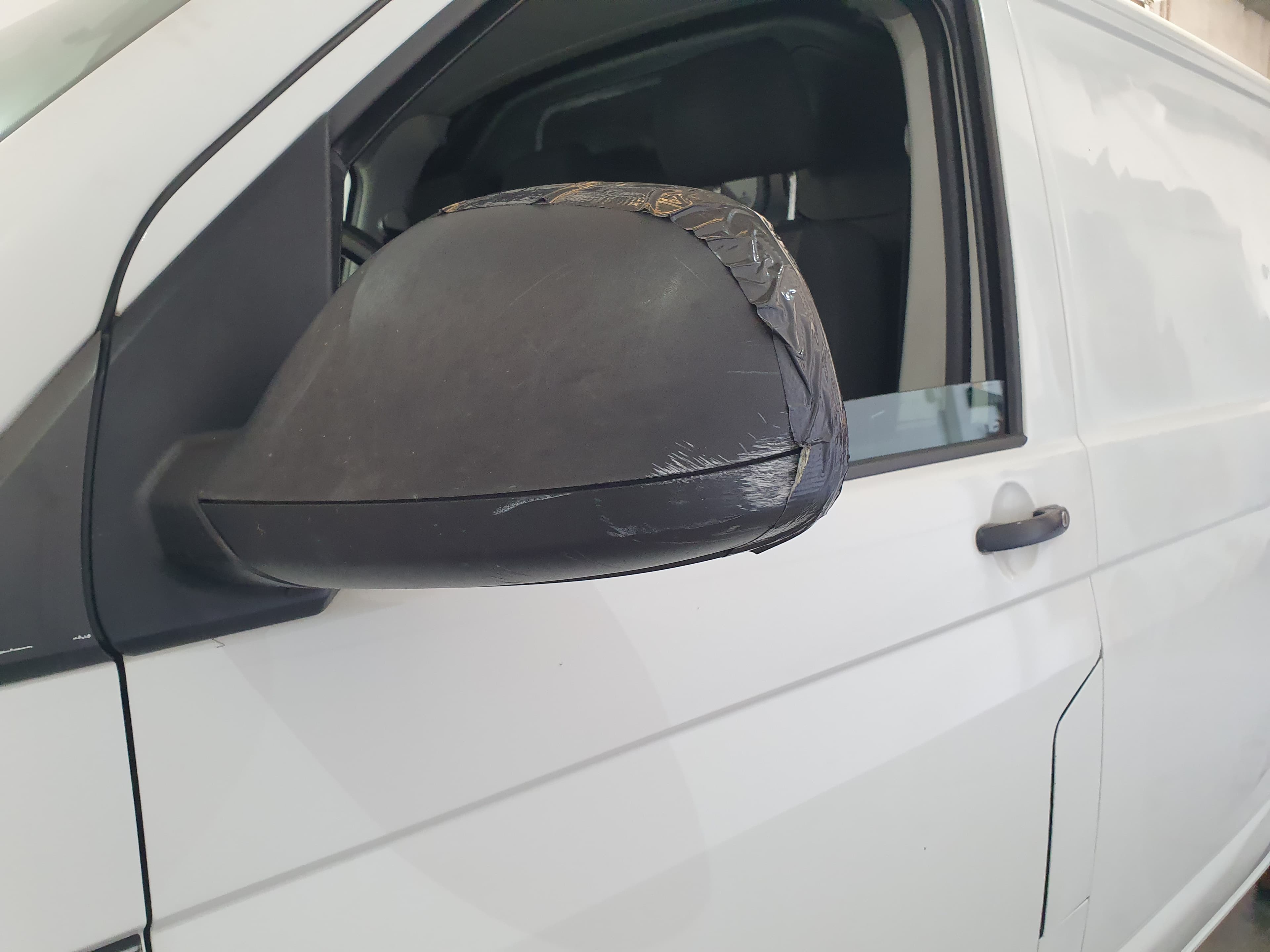 Volkswagen Transporter 2.0 TDI · Ano 2016 — imagem 19