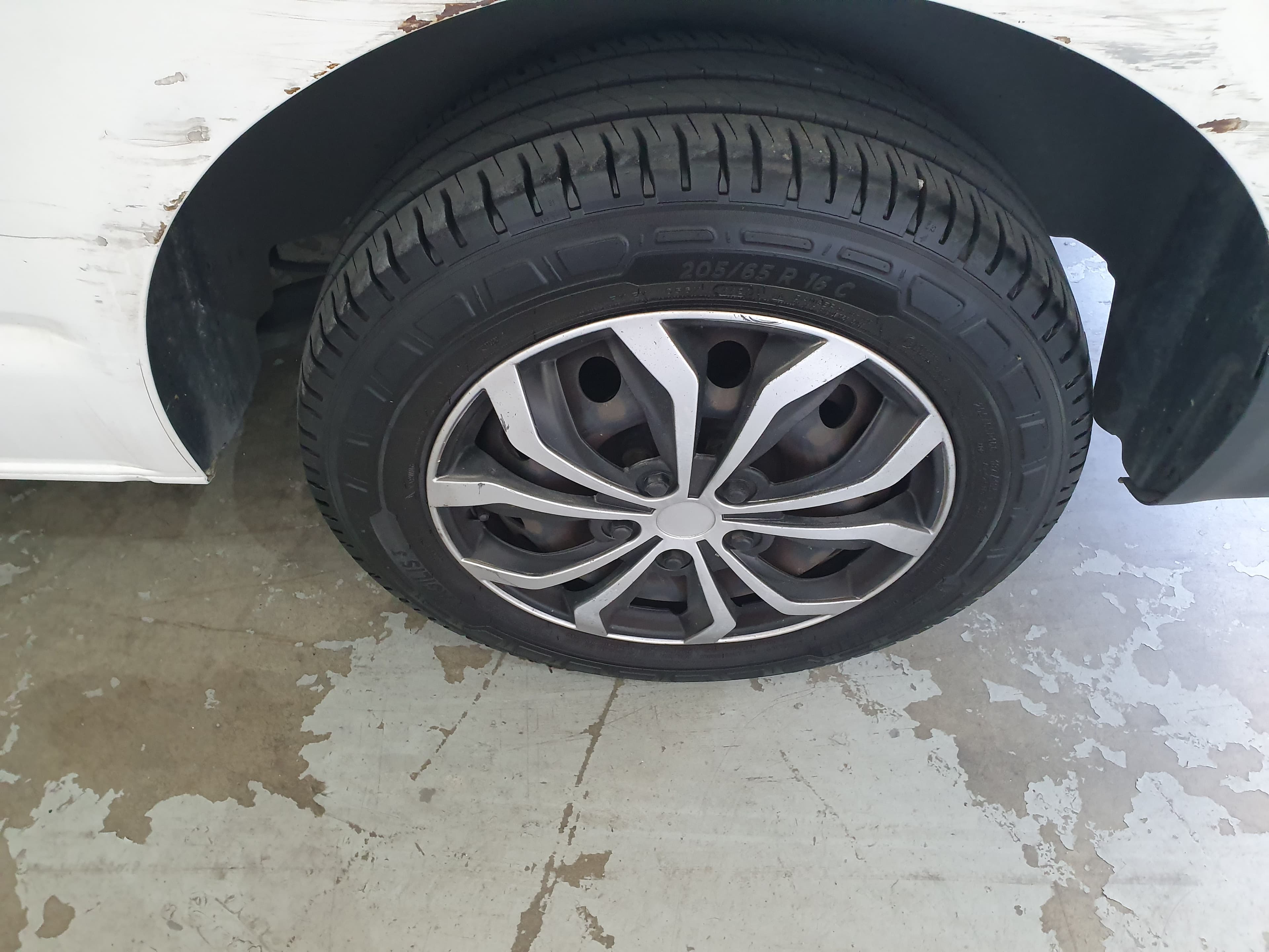 Volkswagen Transporter 2.0 TDI · Ano 2016 — imagem 23
