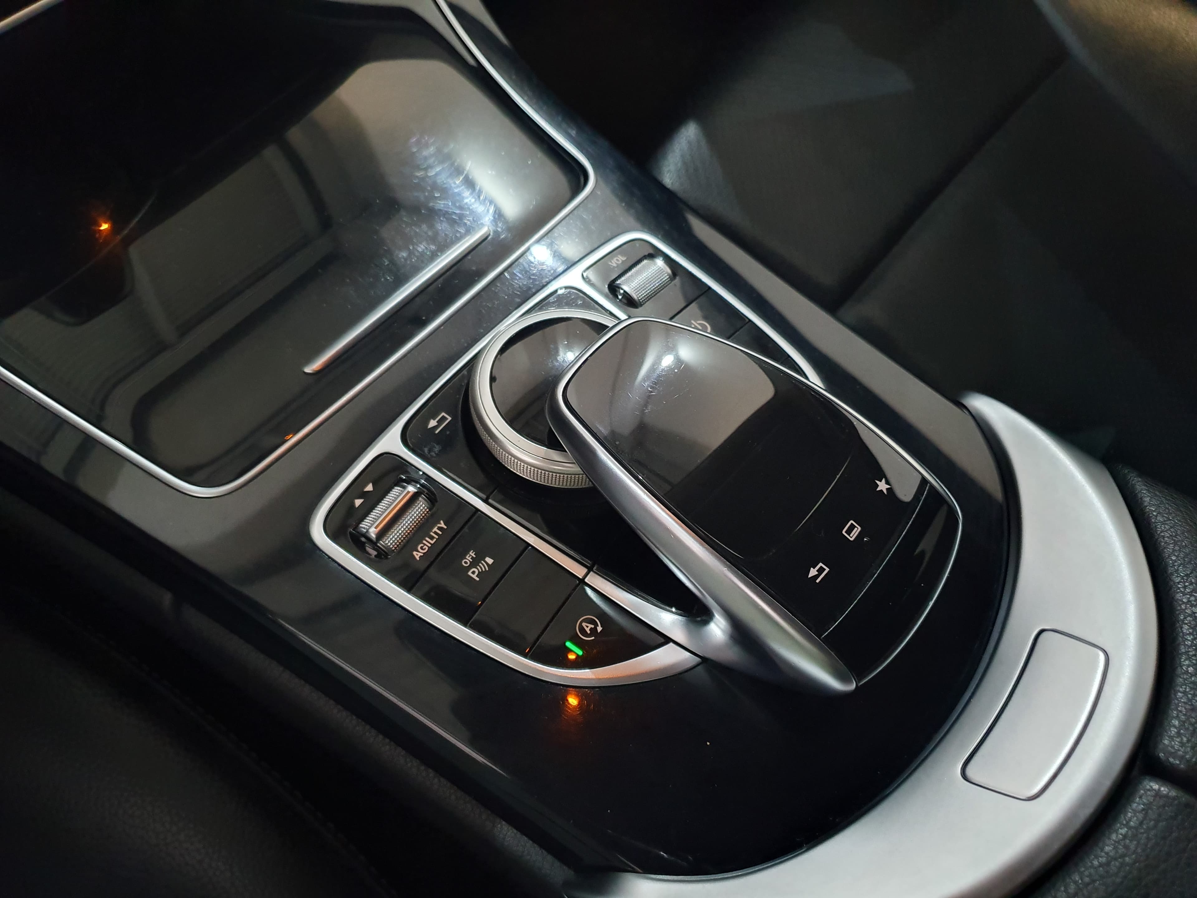 Mercedes-Benz C200D · Ano 2015 — image 41
