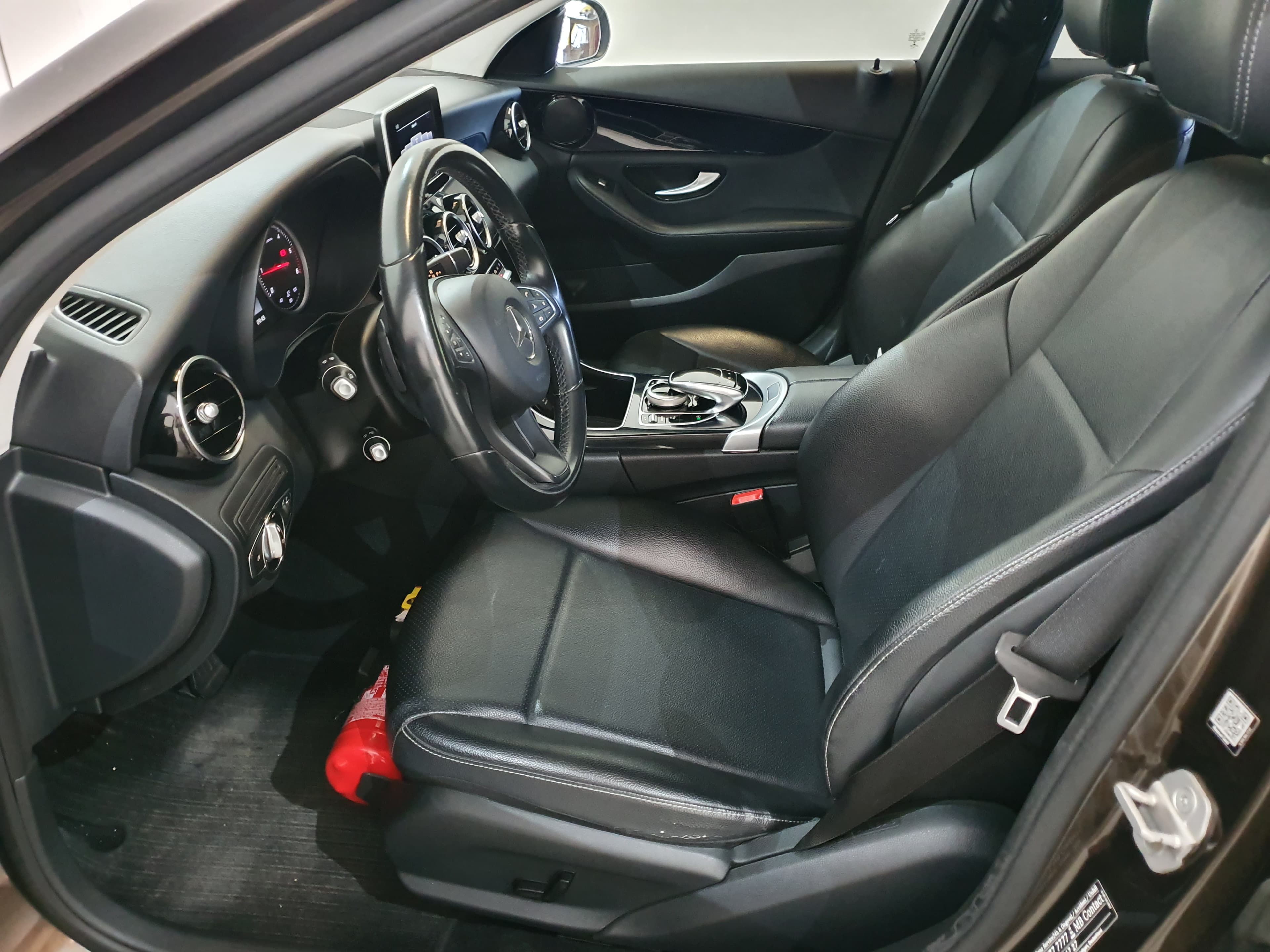 Mercedes-Benz C200D · Ano 2015 — image 31