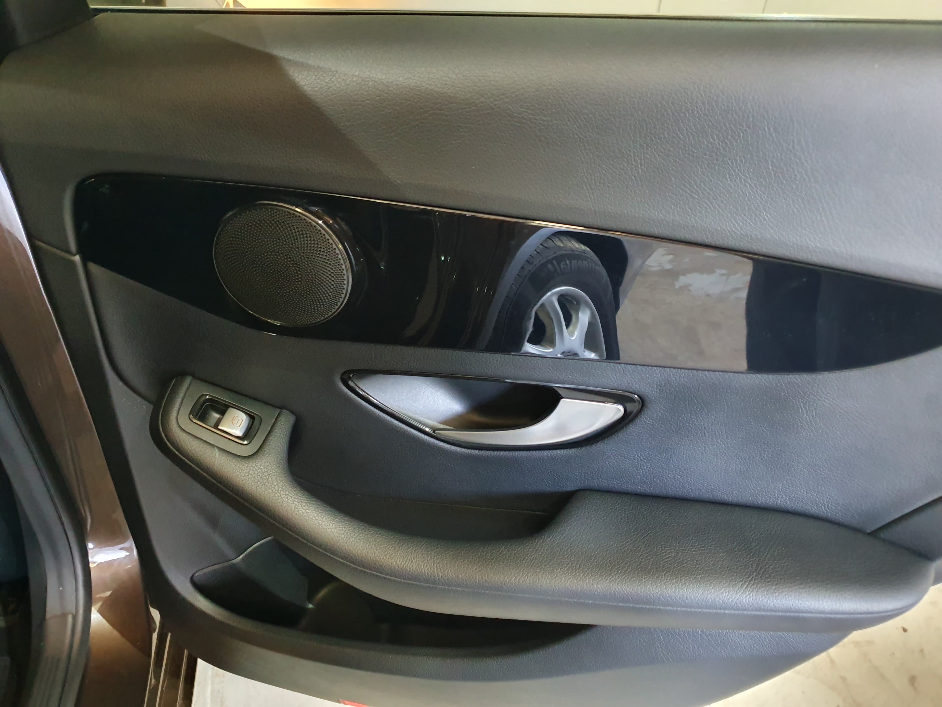 Mercedes-Benz C200D · Ano 2015 — image 20
