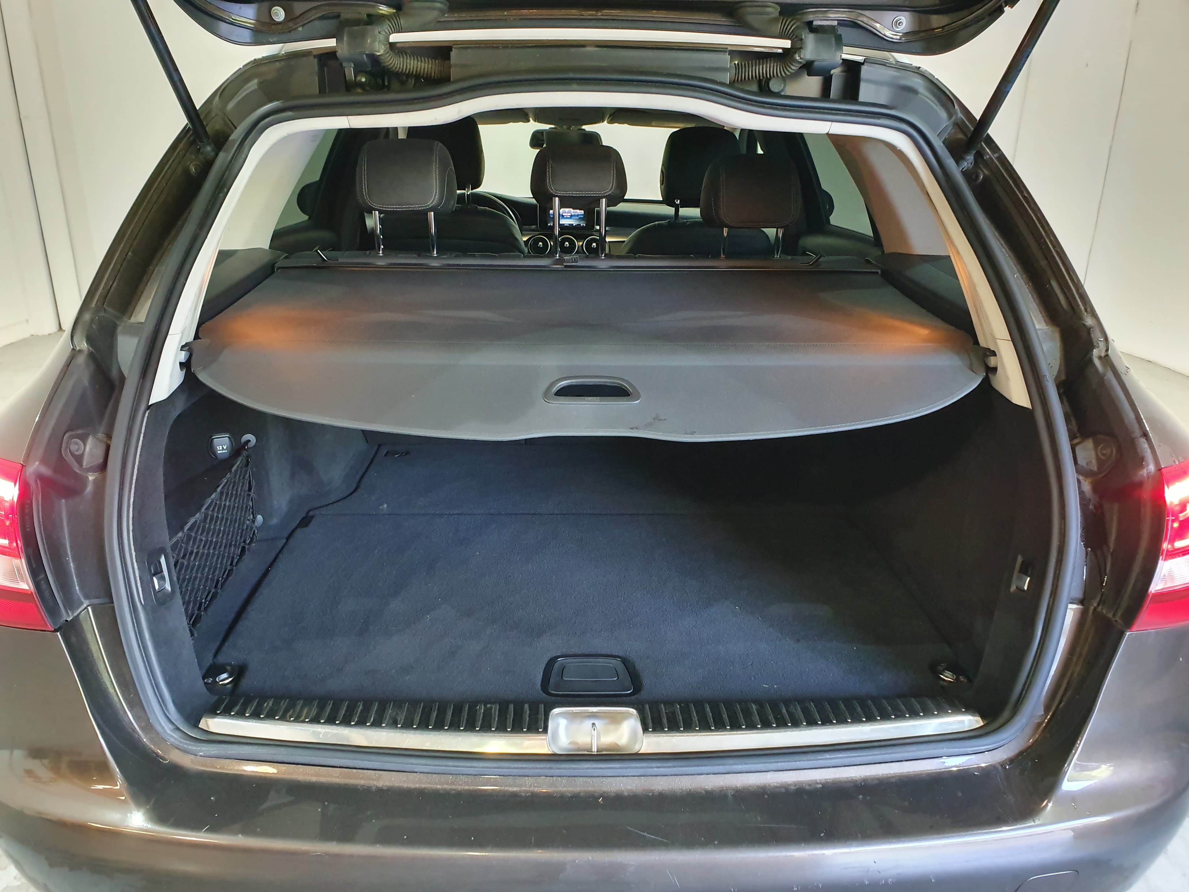 Mercedes-Benz C200D · Ano 2015 — image 9