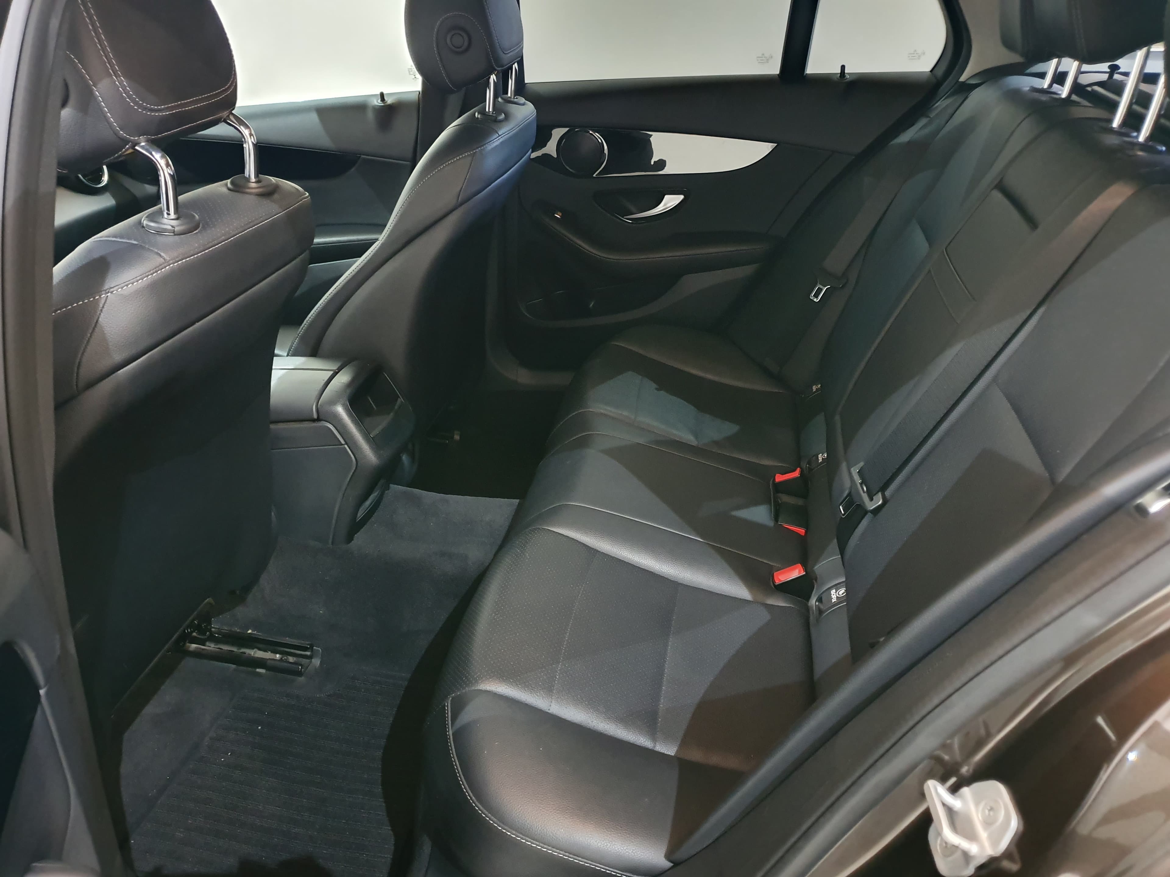 Mercedes-Benz C200D · Ano 2015 — image 27
