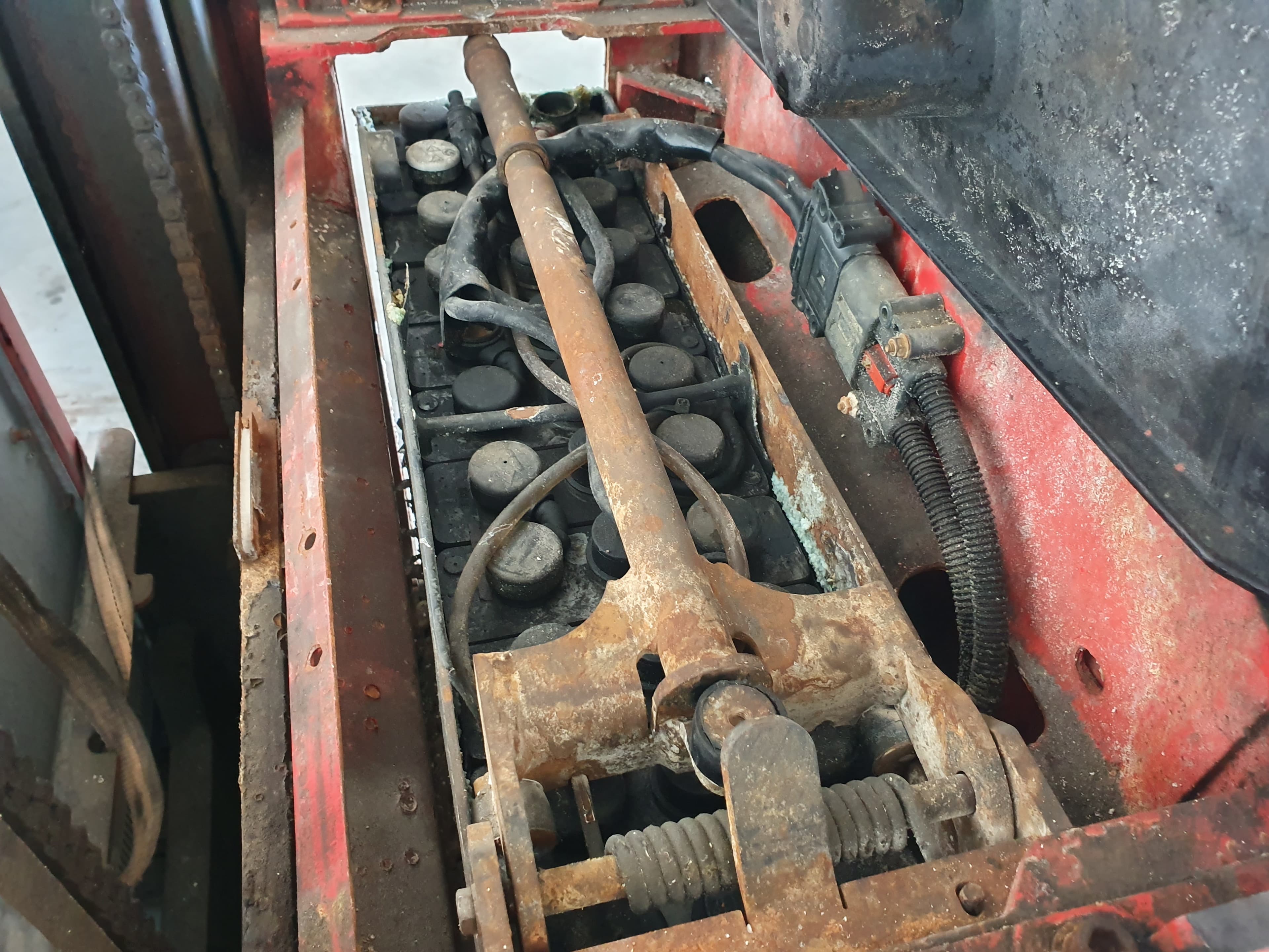 Stacker Linde L14 — imagem 9