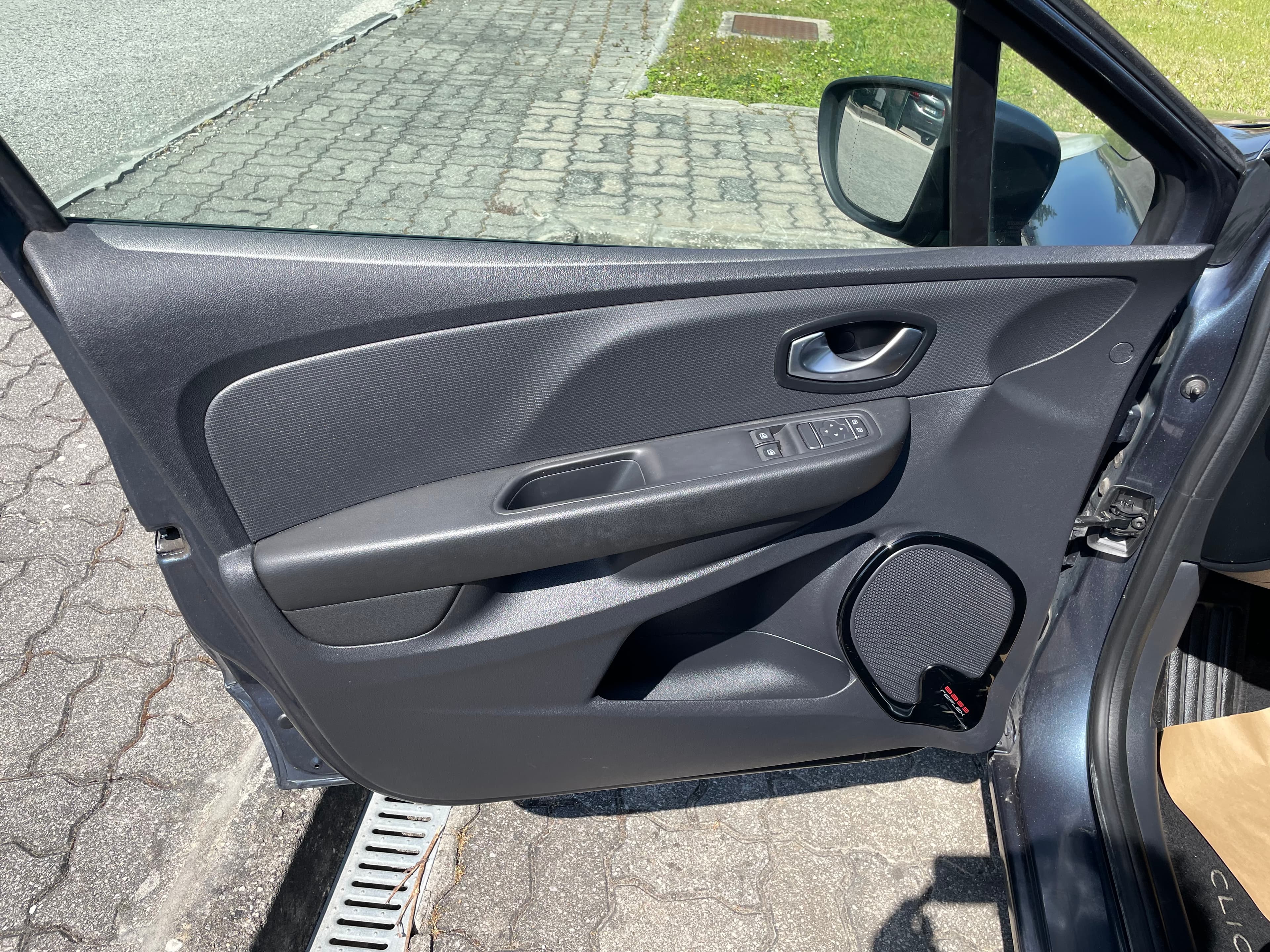 Renault Clio 1.5DCI · Ano 2017 — imagen 15