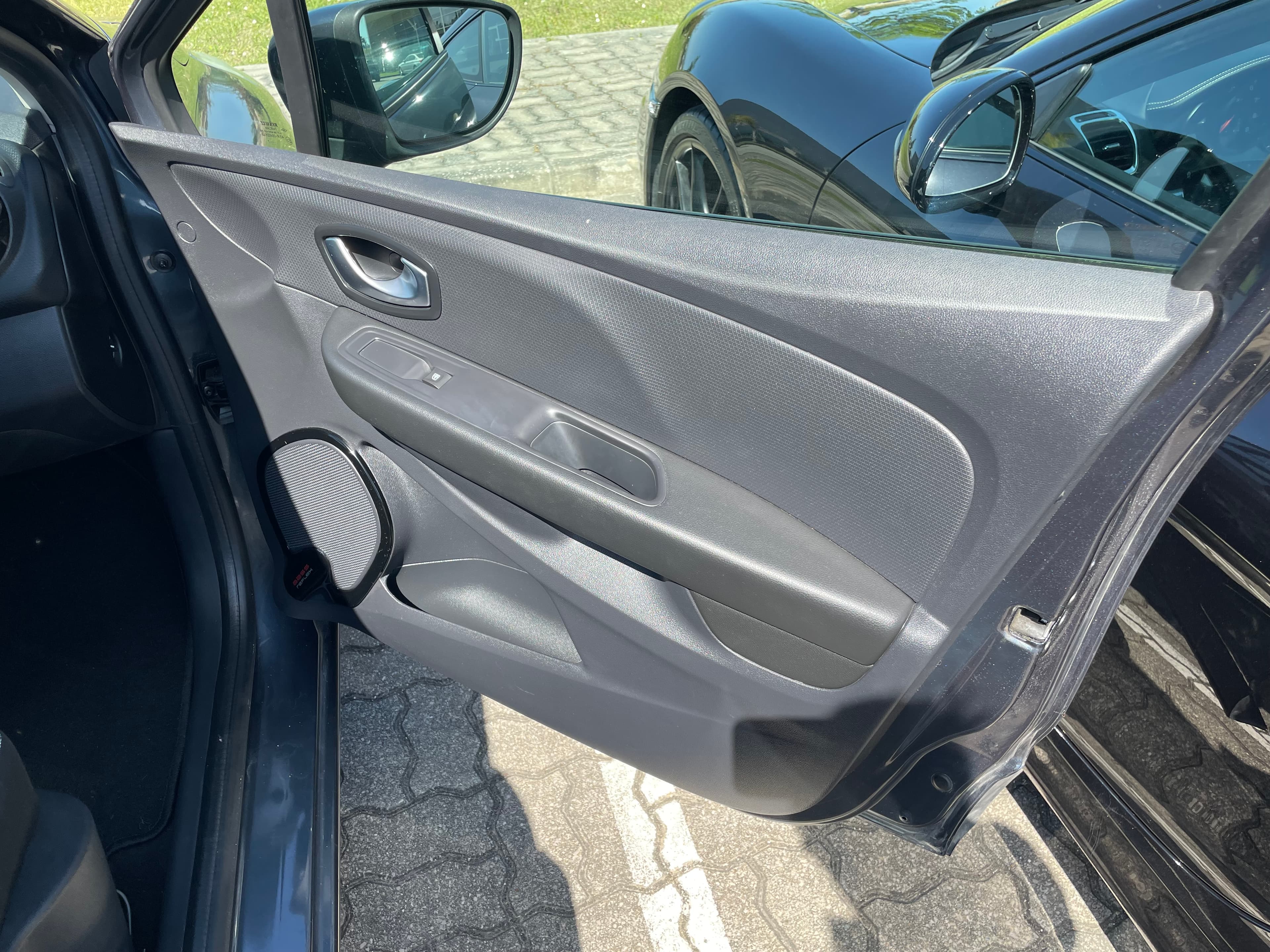 Renault Clio 1.5DCI · Ano 2017 — imagen 23