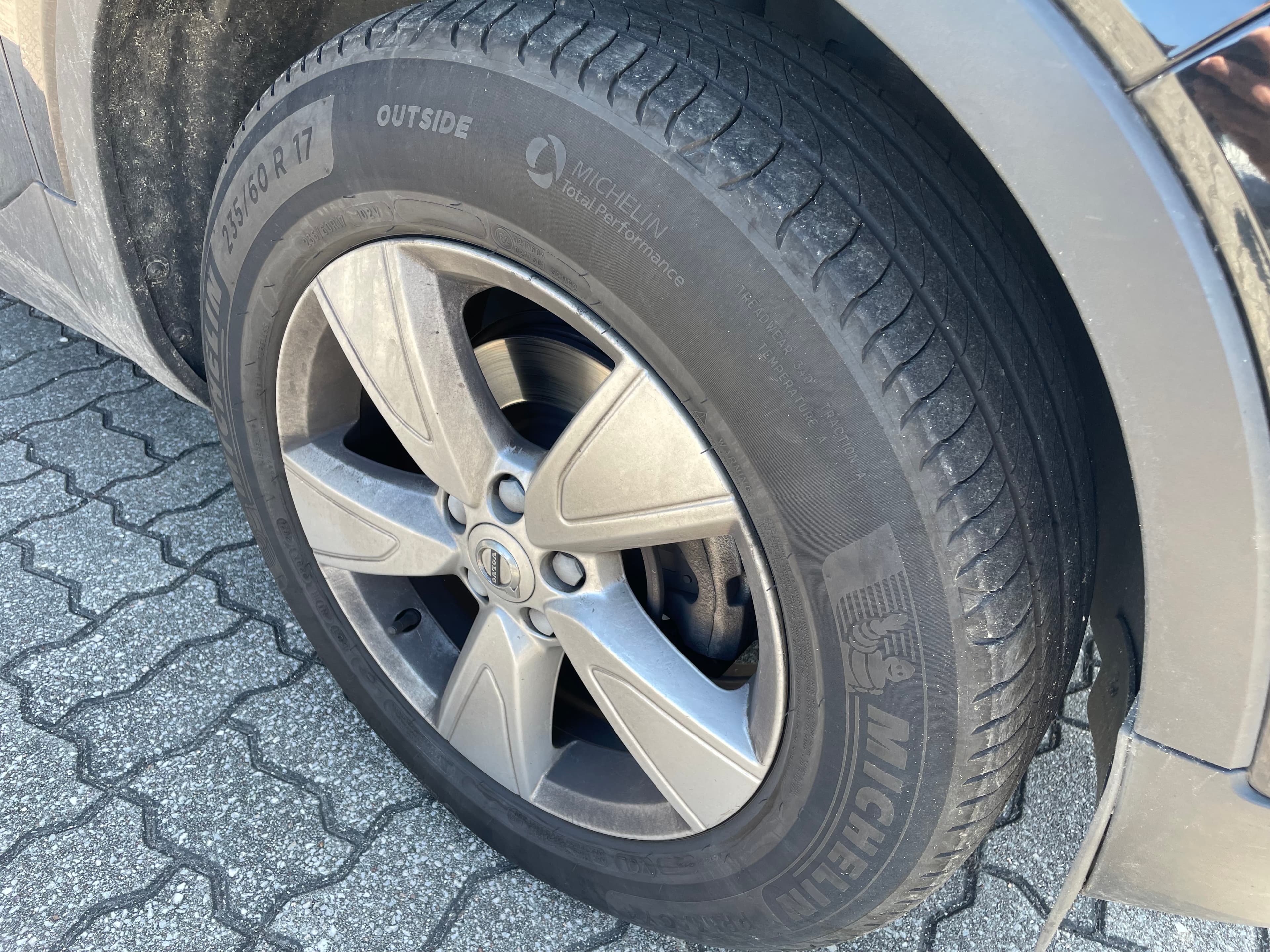 Volvo XC40 T3 · Ano 2018 — image 12
