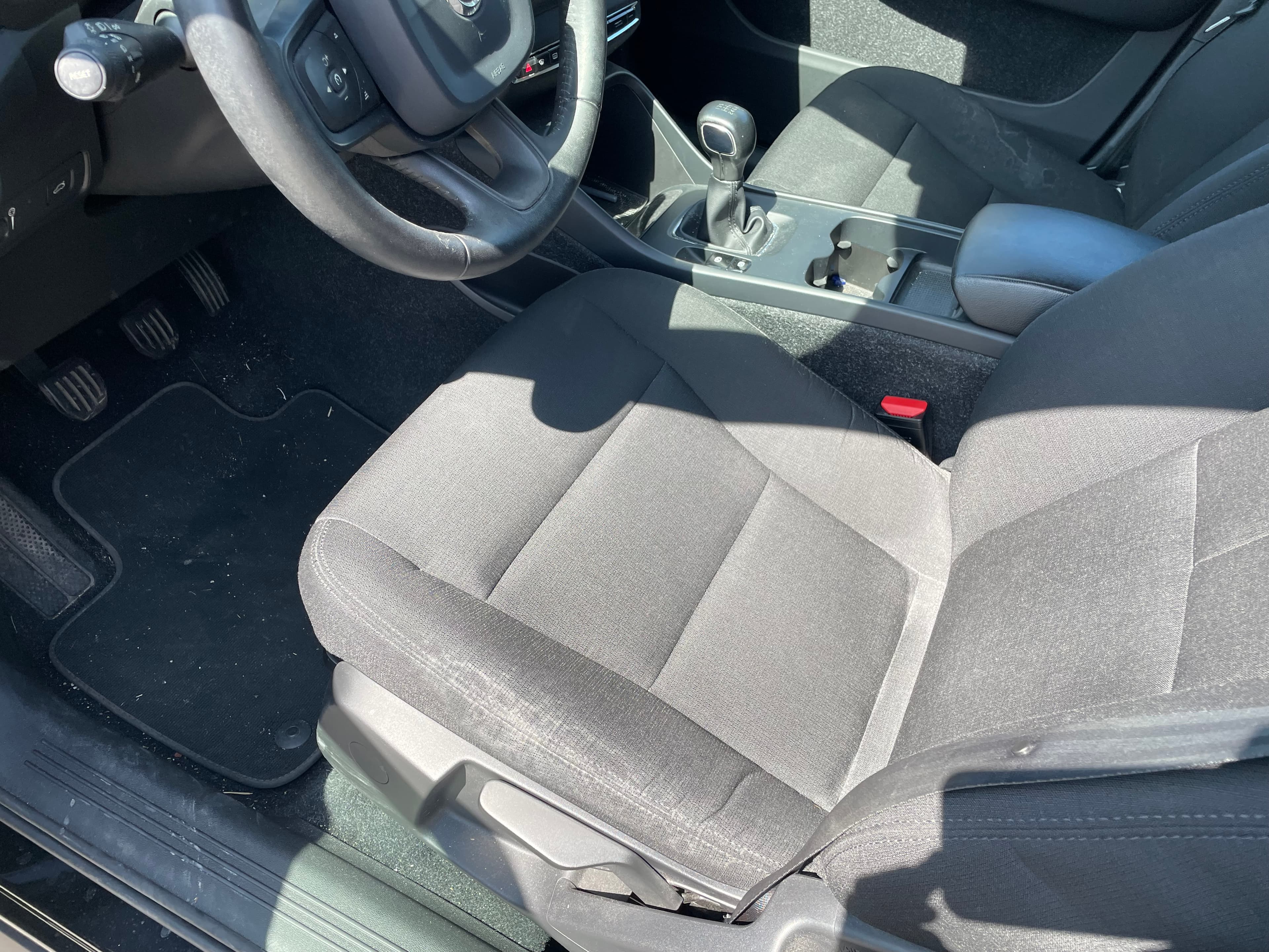 Volvo XC40 T3 · Ano 2018 — image 14