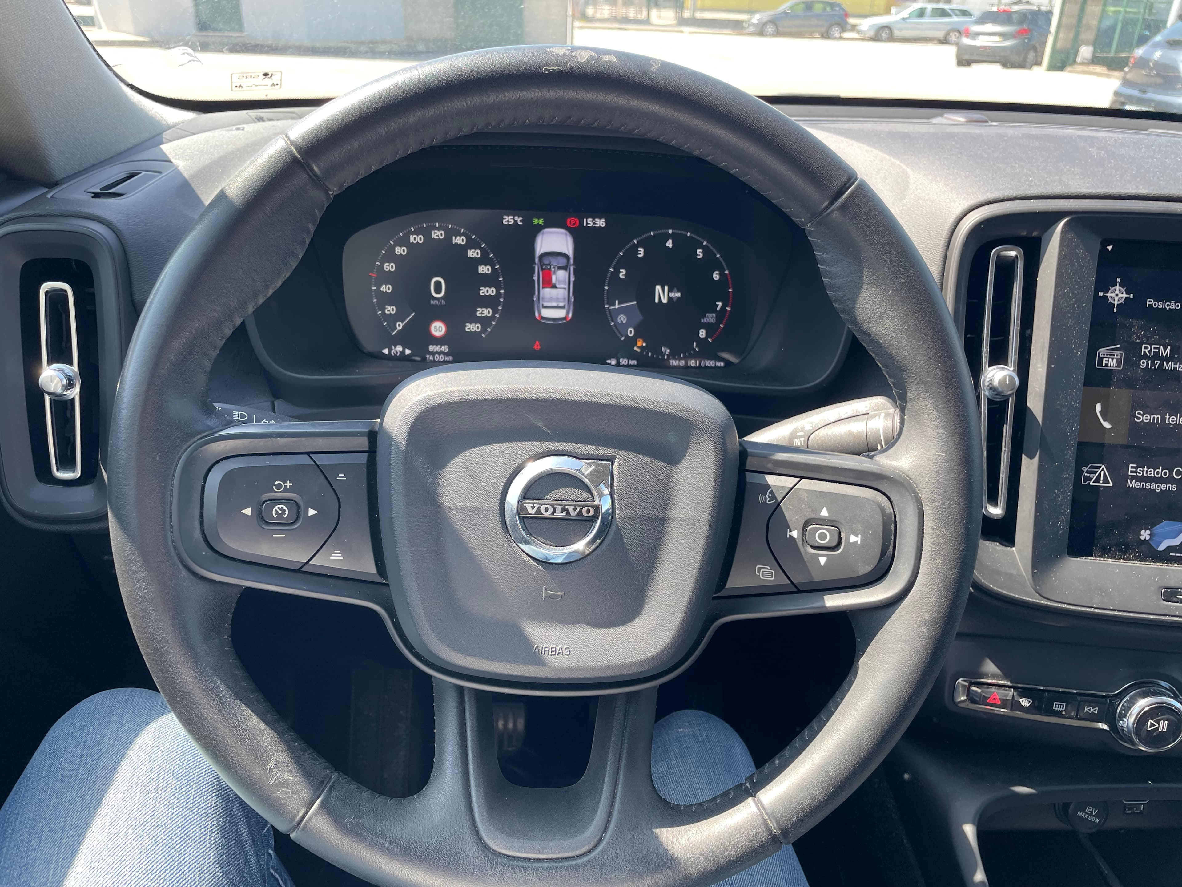 Volvo XC40 T3 · Ano 2018 — image 18