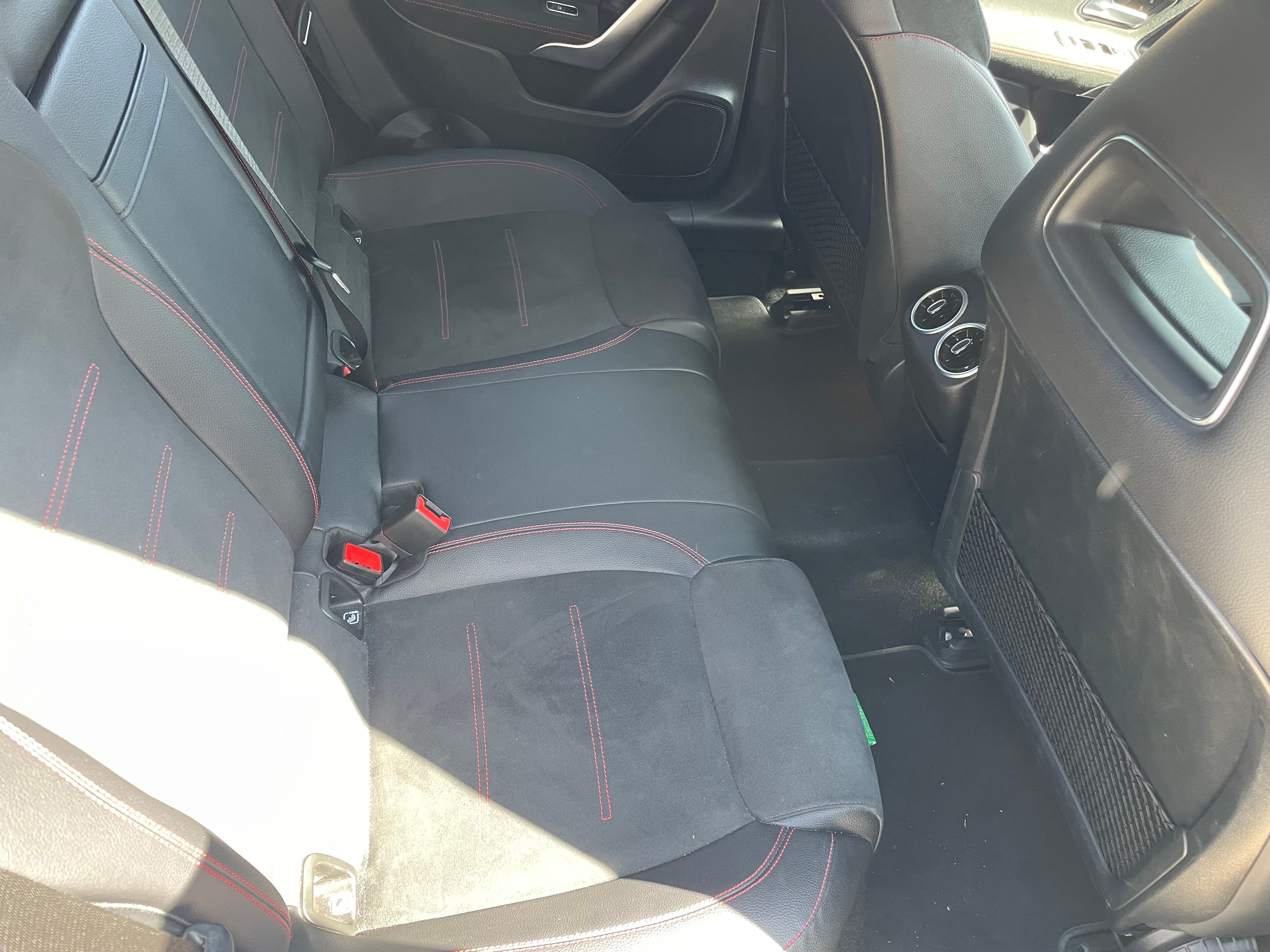 Mercedes-Benz A180 D AMG · Ano 2019 — imagem 21