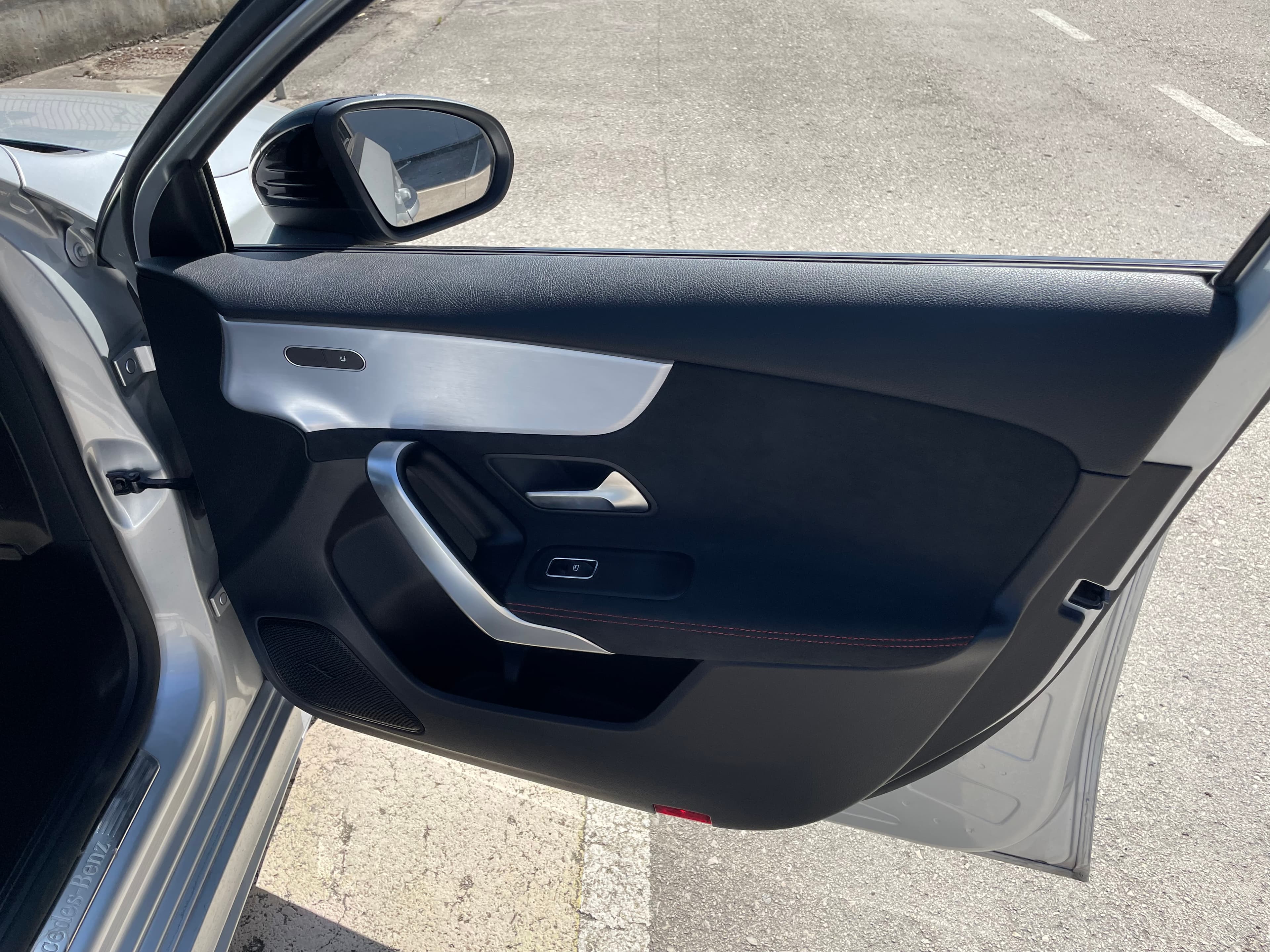 Mercedes-Benz A180 D AMG · Ano 2019 — imagem 23
