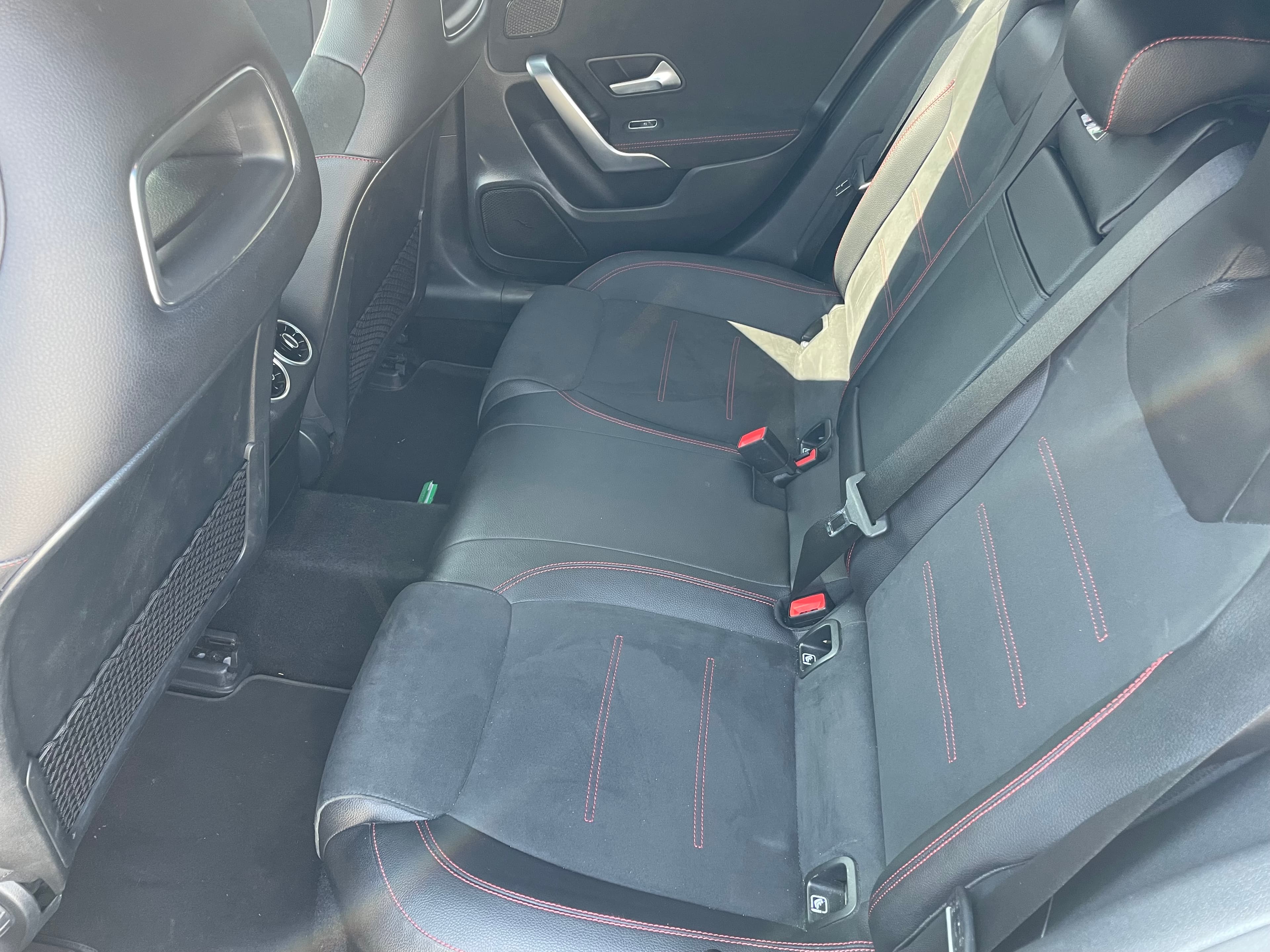 Mercedes-Benz A180 D AMG · Ano 2019 — imagem 22