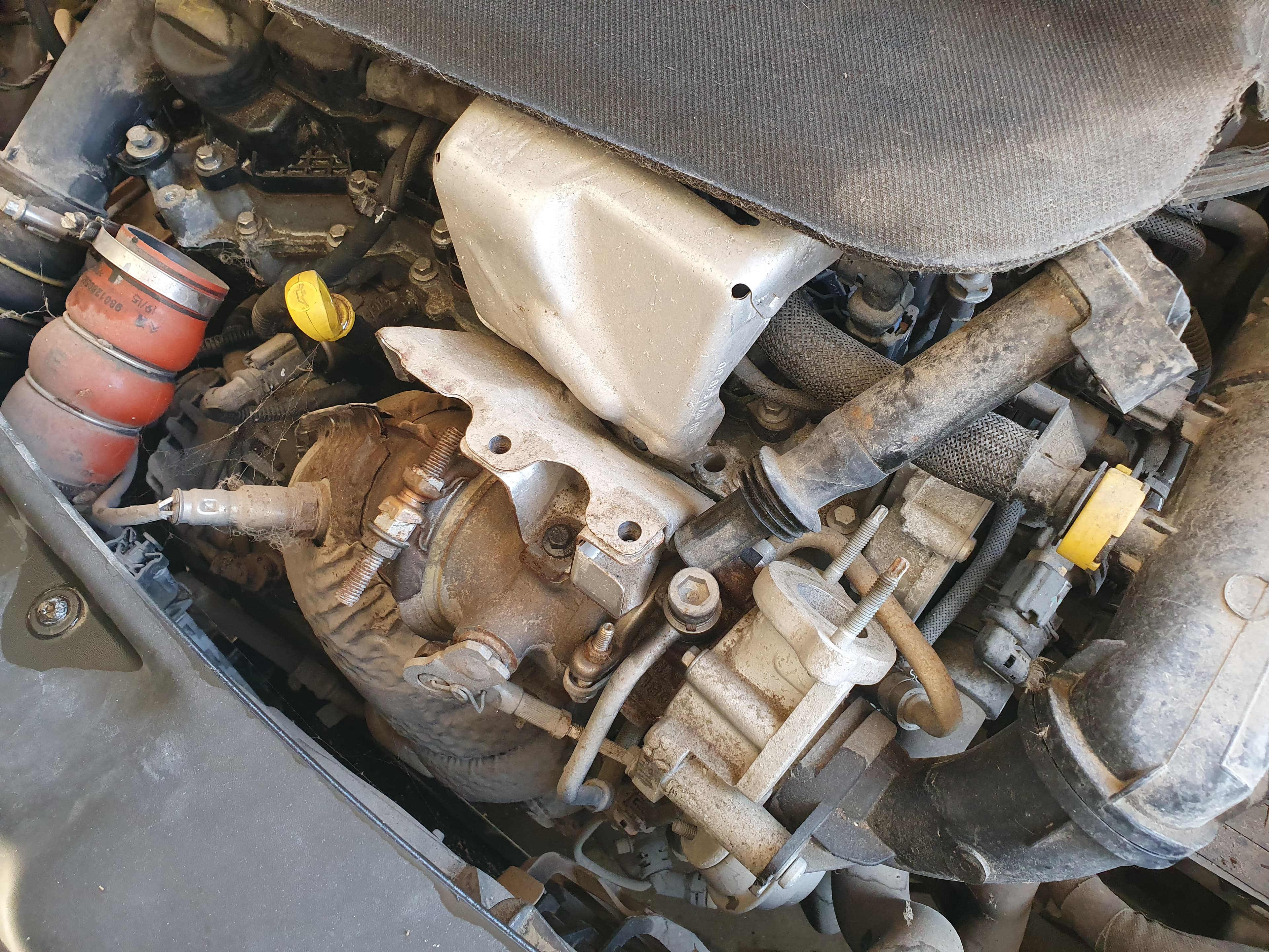 Peugeot 208 1.2 · Ano 2015 — image 26