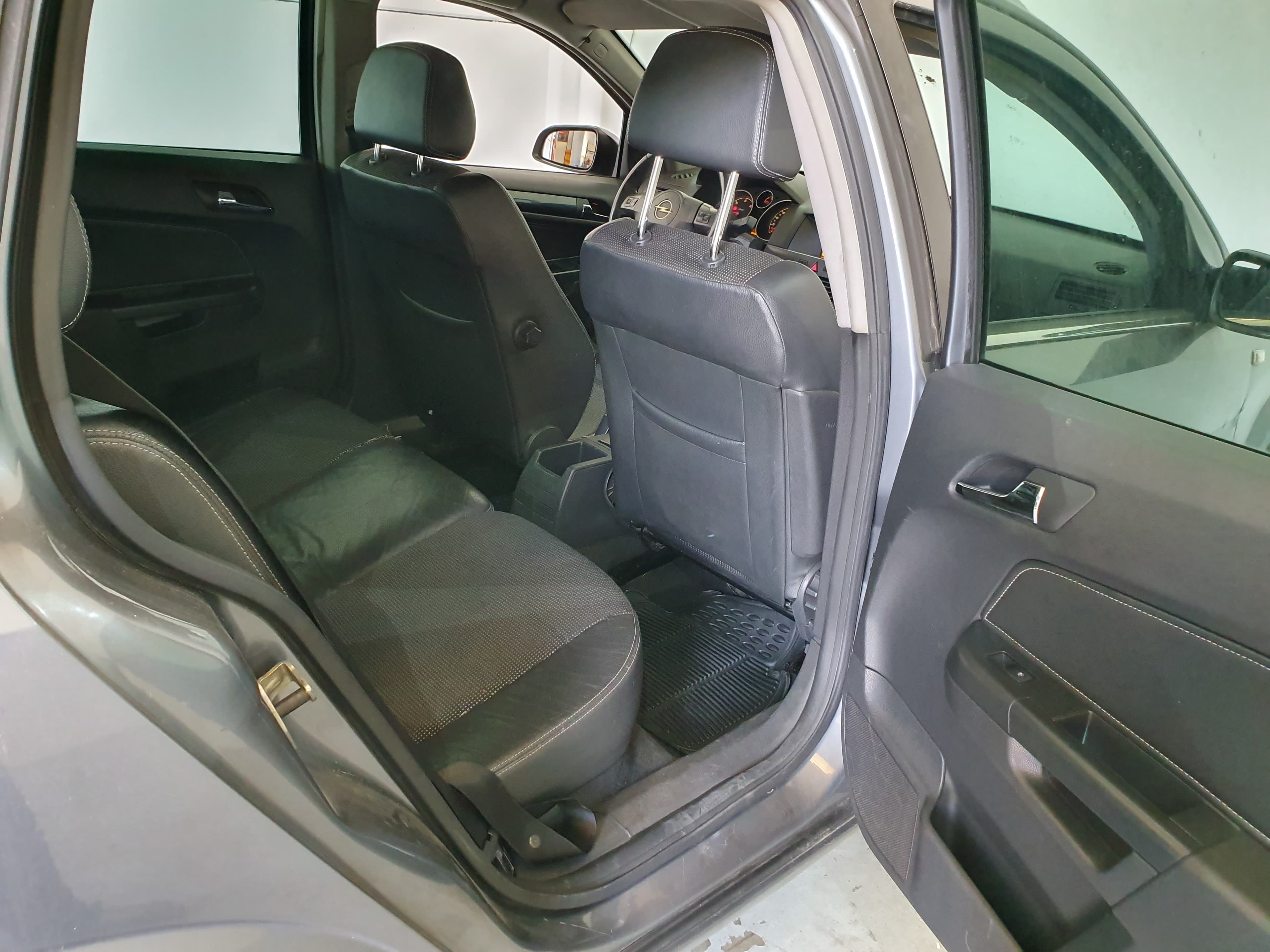 Opel Astra 1.7 CDTI · Ano 2005 — imagen 24