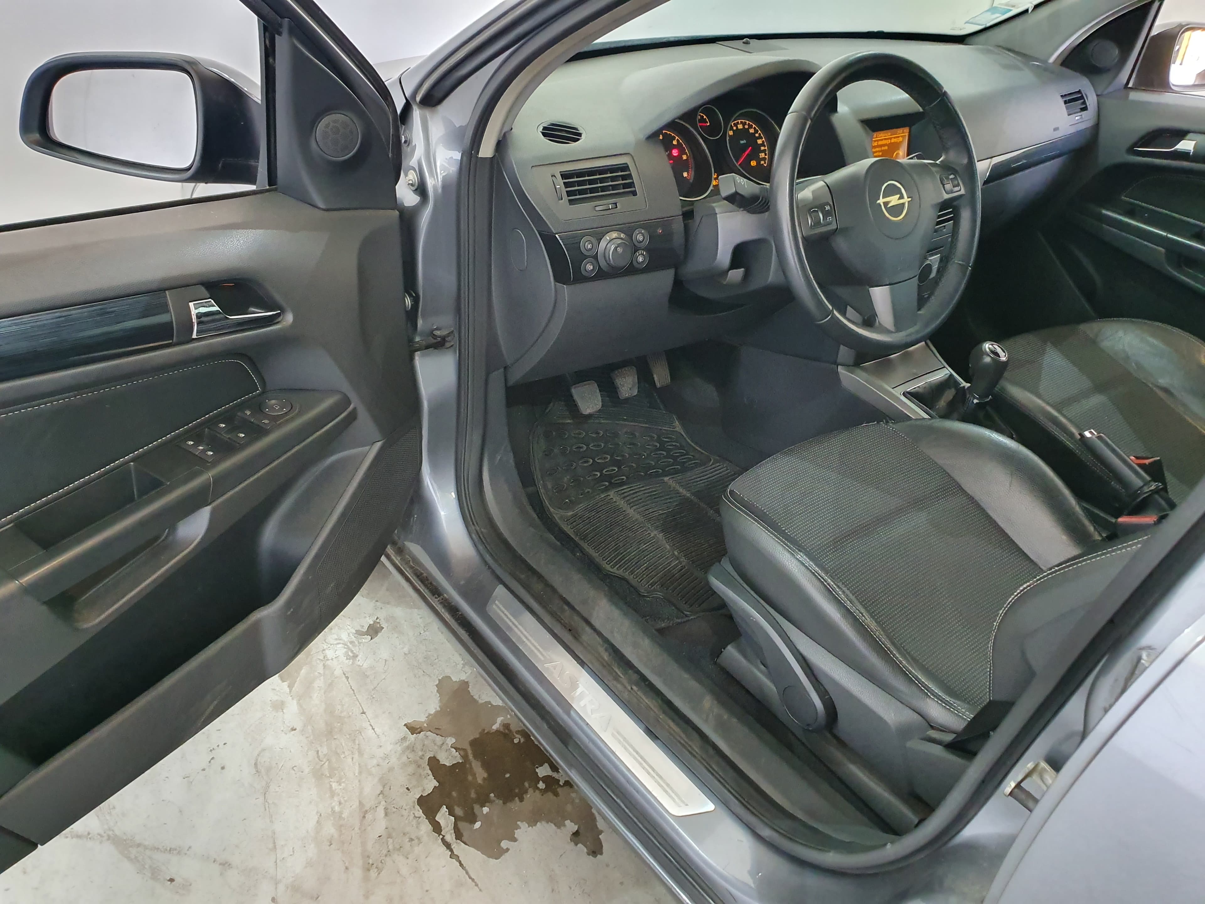 Opel Astra 1.7 CDTI · Ano 2005 — imagen 30