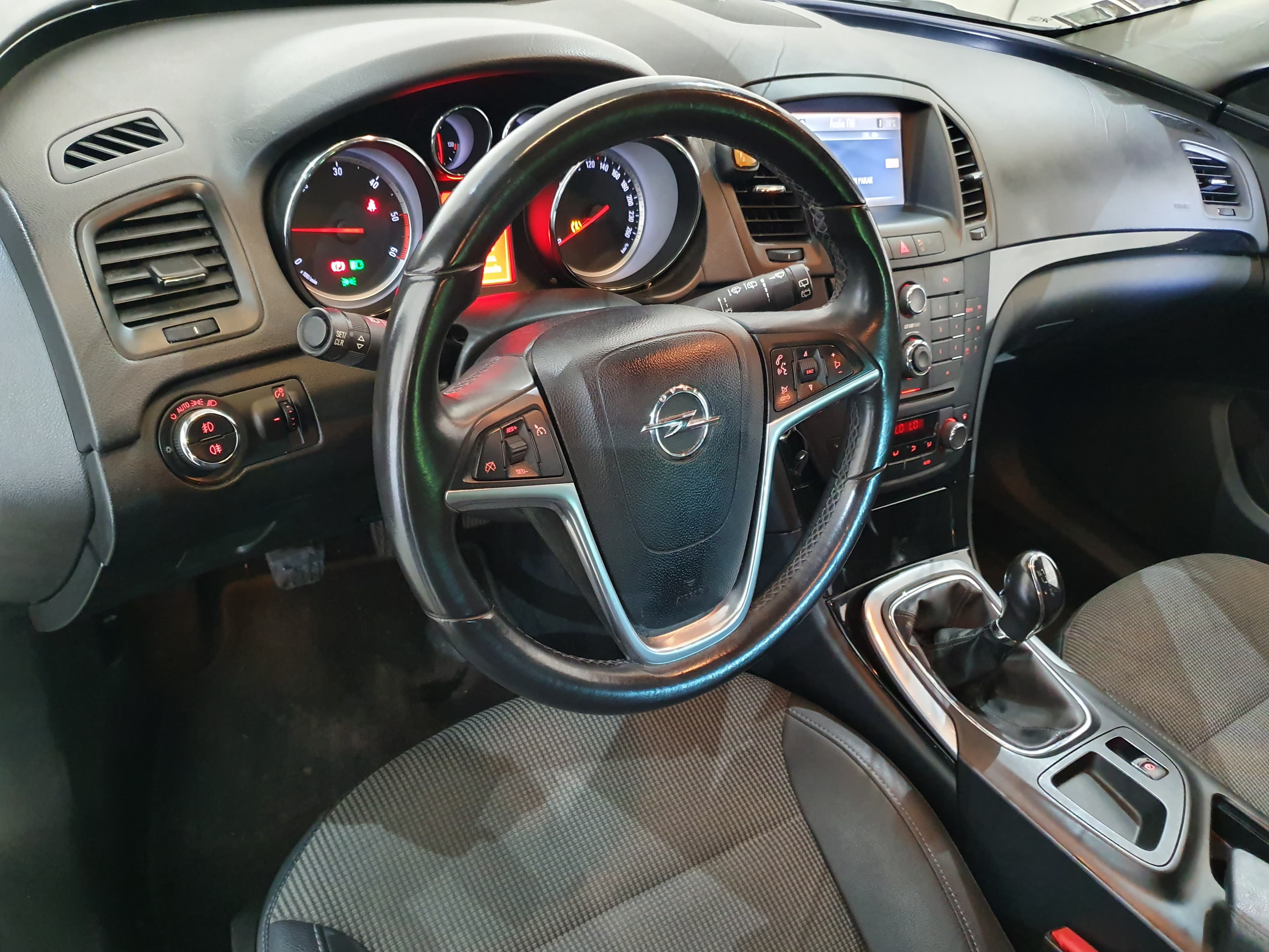 Opel Insignia 2.0 CDTI · Ano 2010 — imagen 36