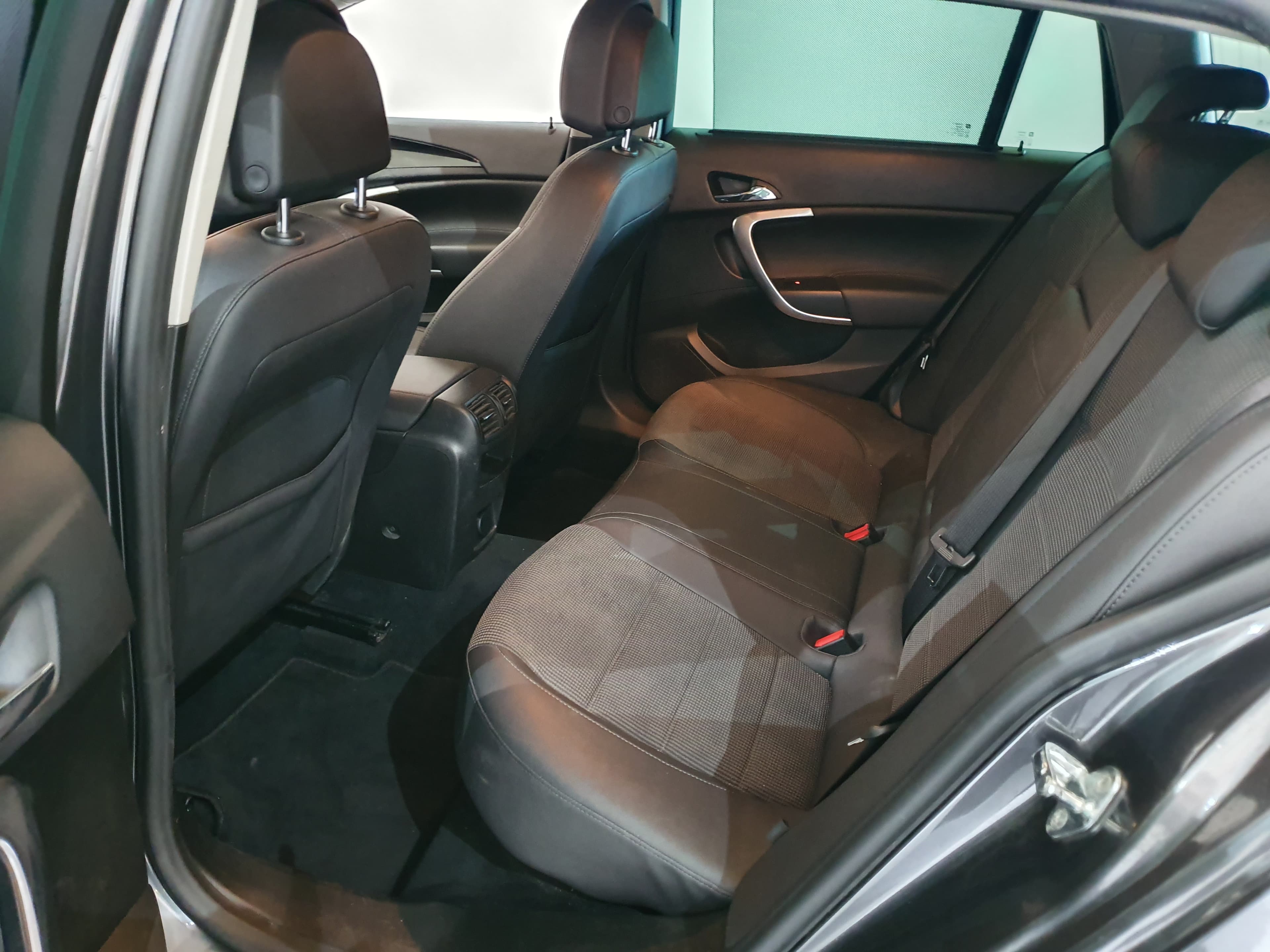 Opel Insignia 2.0 CDTI · Ano 2010 — imagen 29