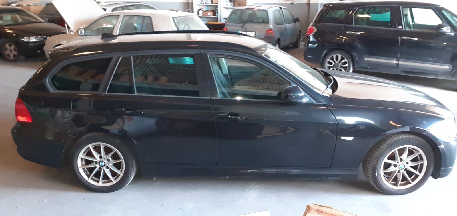 BMW 316D · Ano 2011 — imagem 3