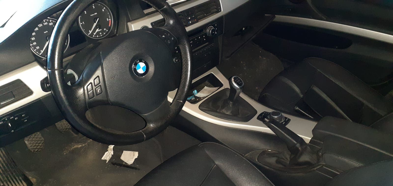BMW 316D · Ano 2011 — imagem 14
