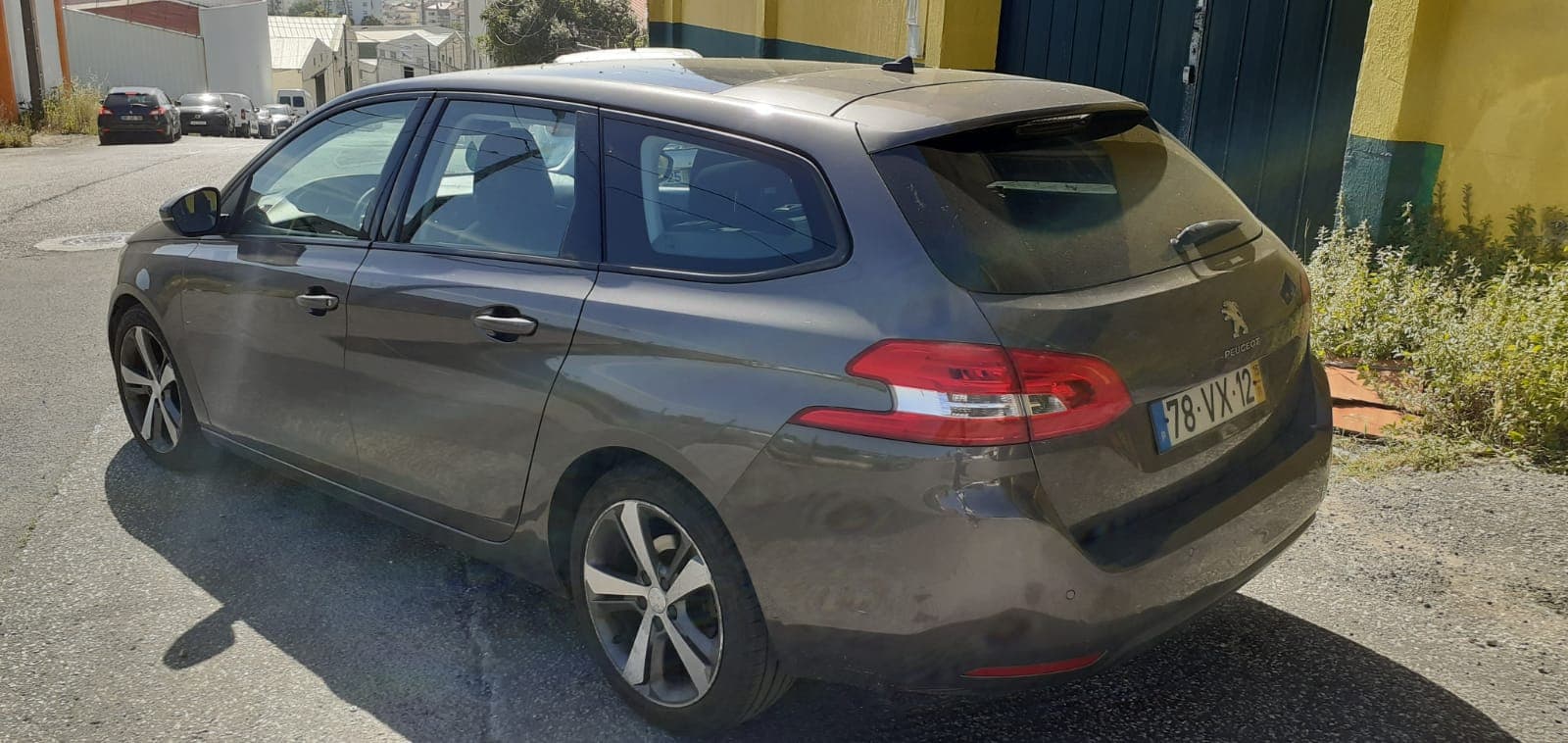 Peugeot 308 SW 1.6 HDI · Ano 2015 — imagem 5