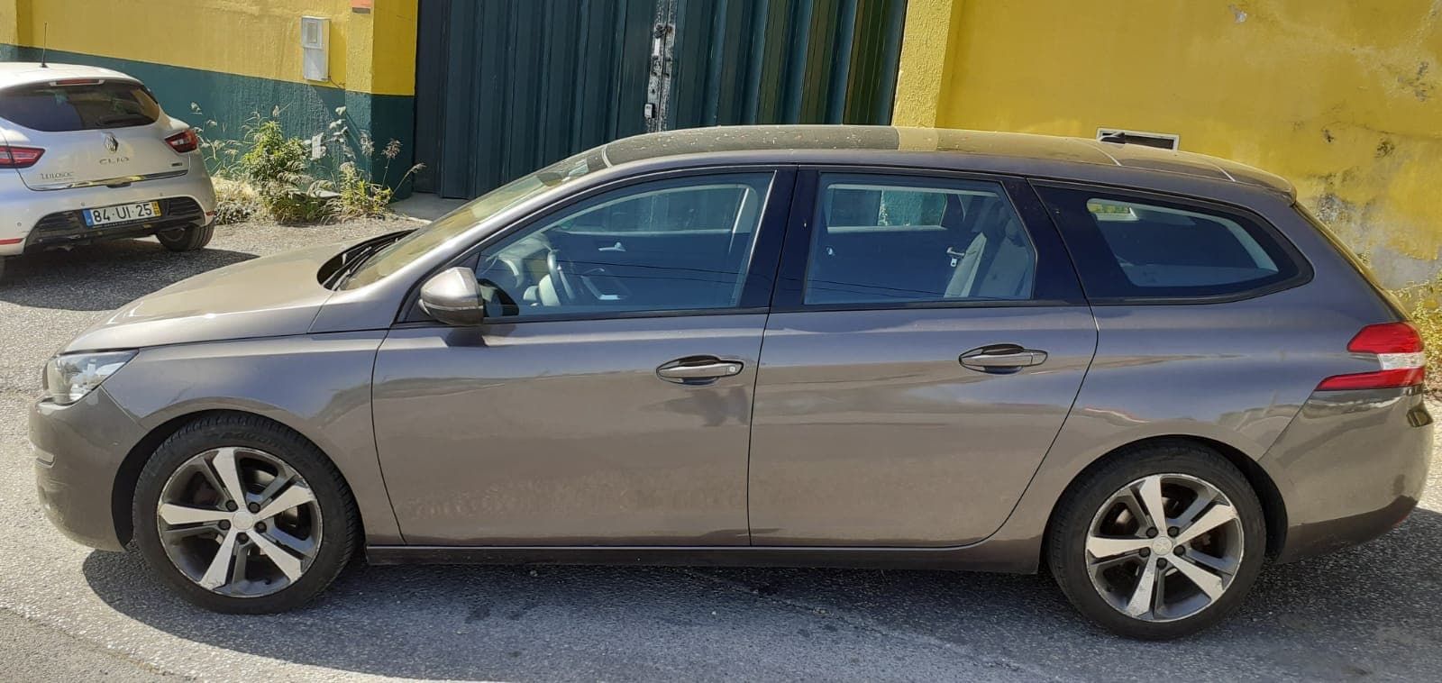 Peugeot 308 SW 1.6 HDI · Ano 2015 — imagem 6