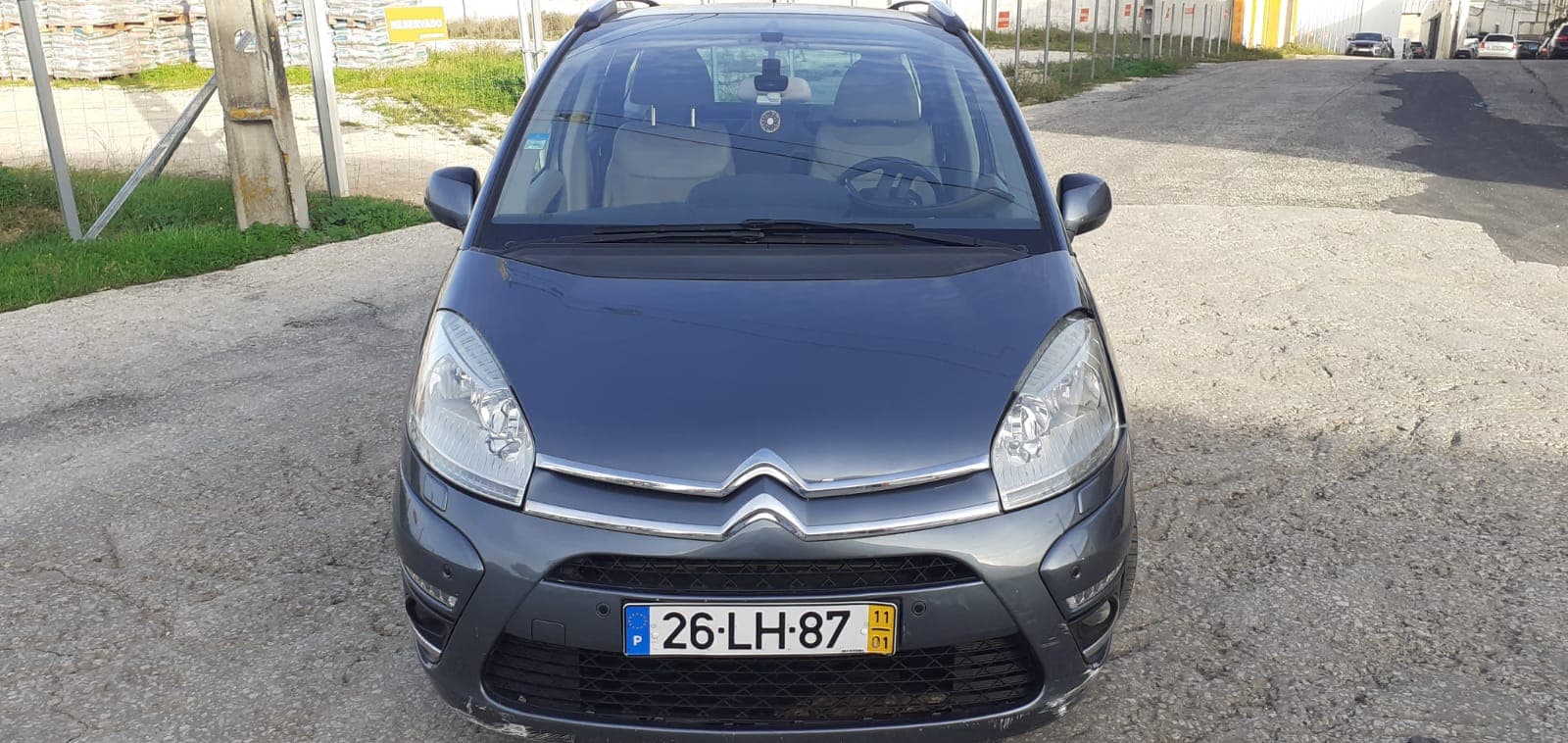 Citroën C4 Grand Picasso 1.6 HDI · Ano 2011 — image 6