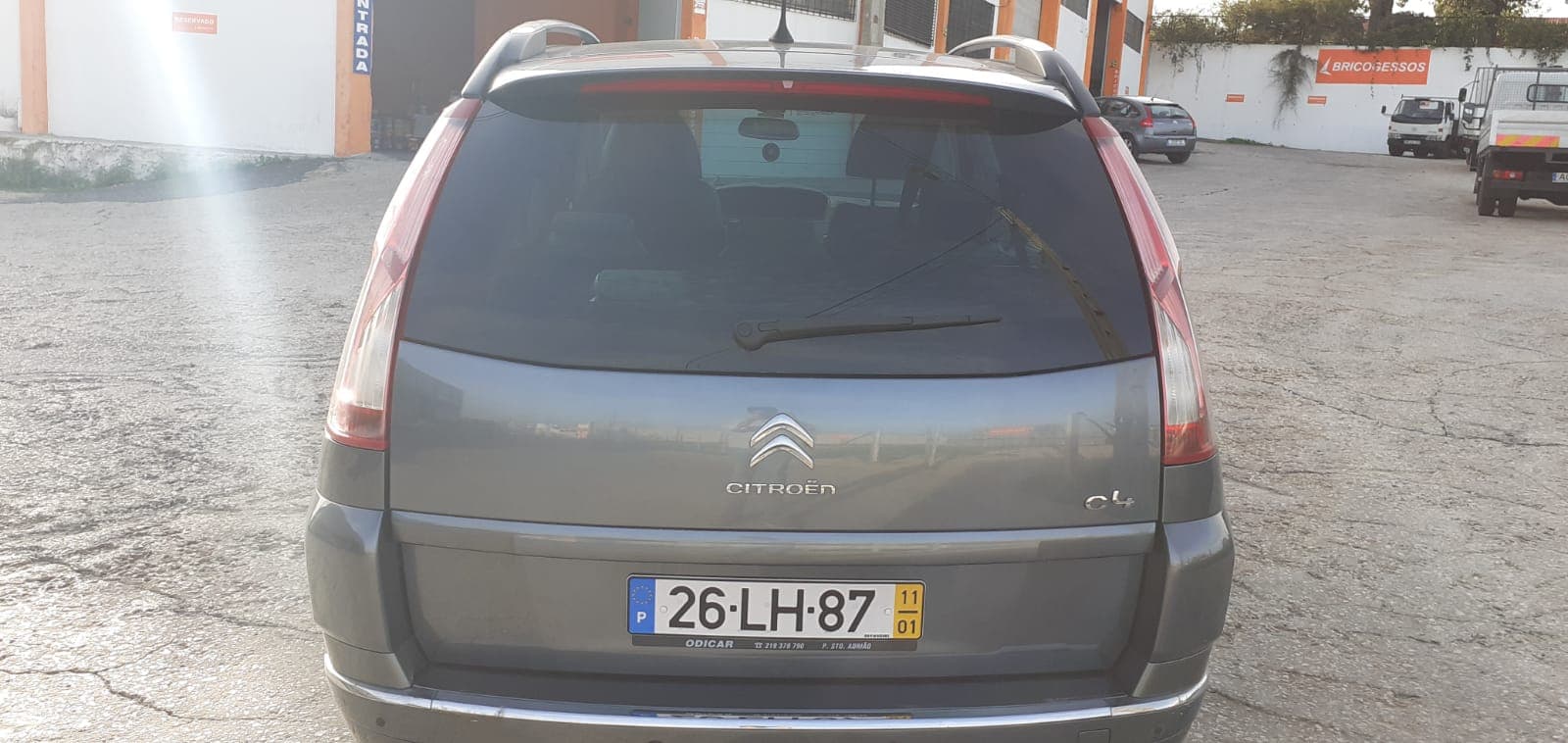 Citroën C4 Grand Picasso 1.6 HDI · Ano 2011 — image 4