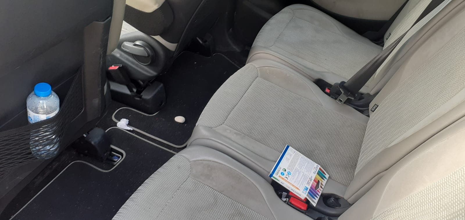 Citroën C4 Grand Picasso 1.6 HDI · Ano 2011 — image 23
