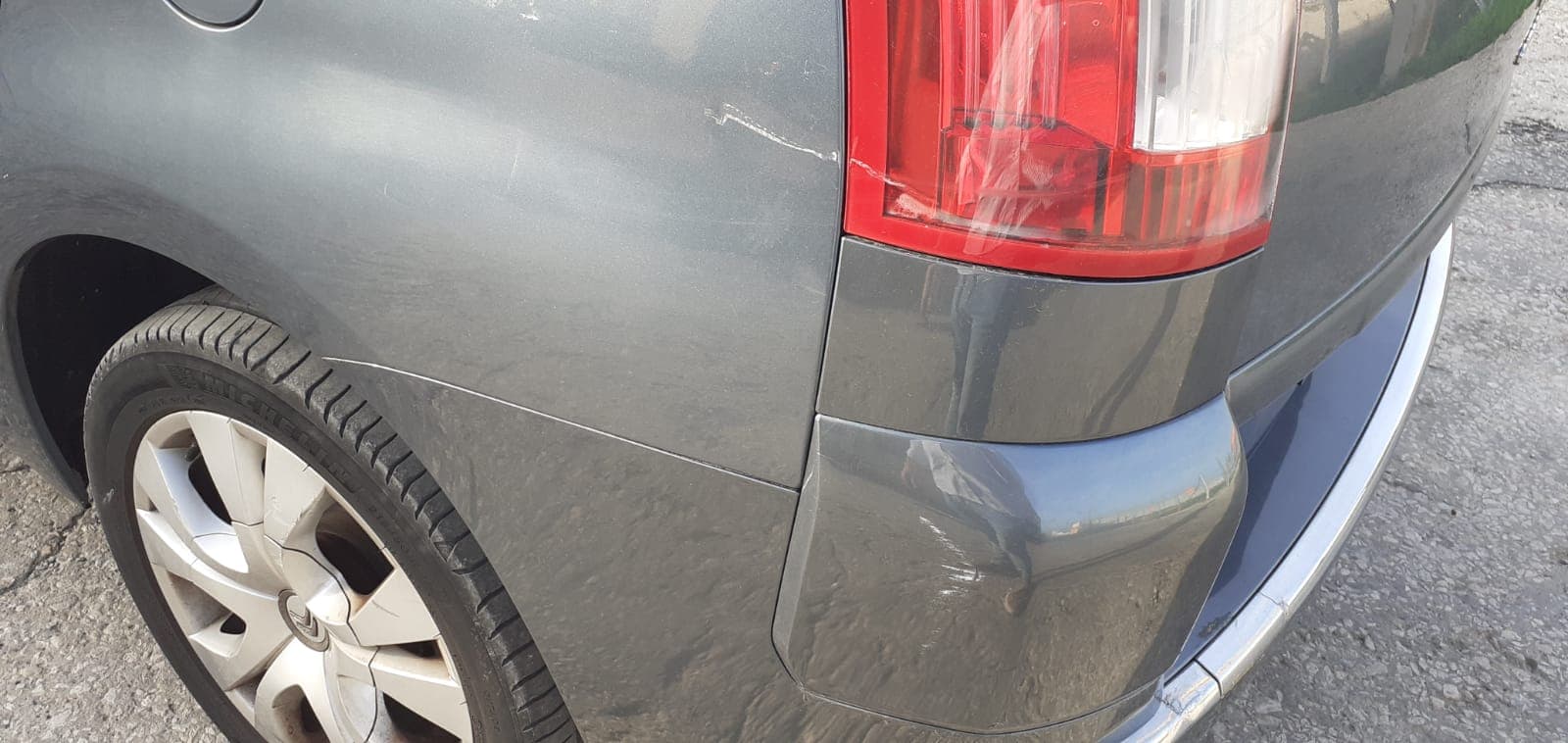Citroën C4 Grand Picasso 1.6 HDI · Ano 2011 — image 8