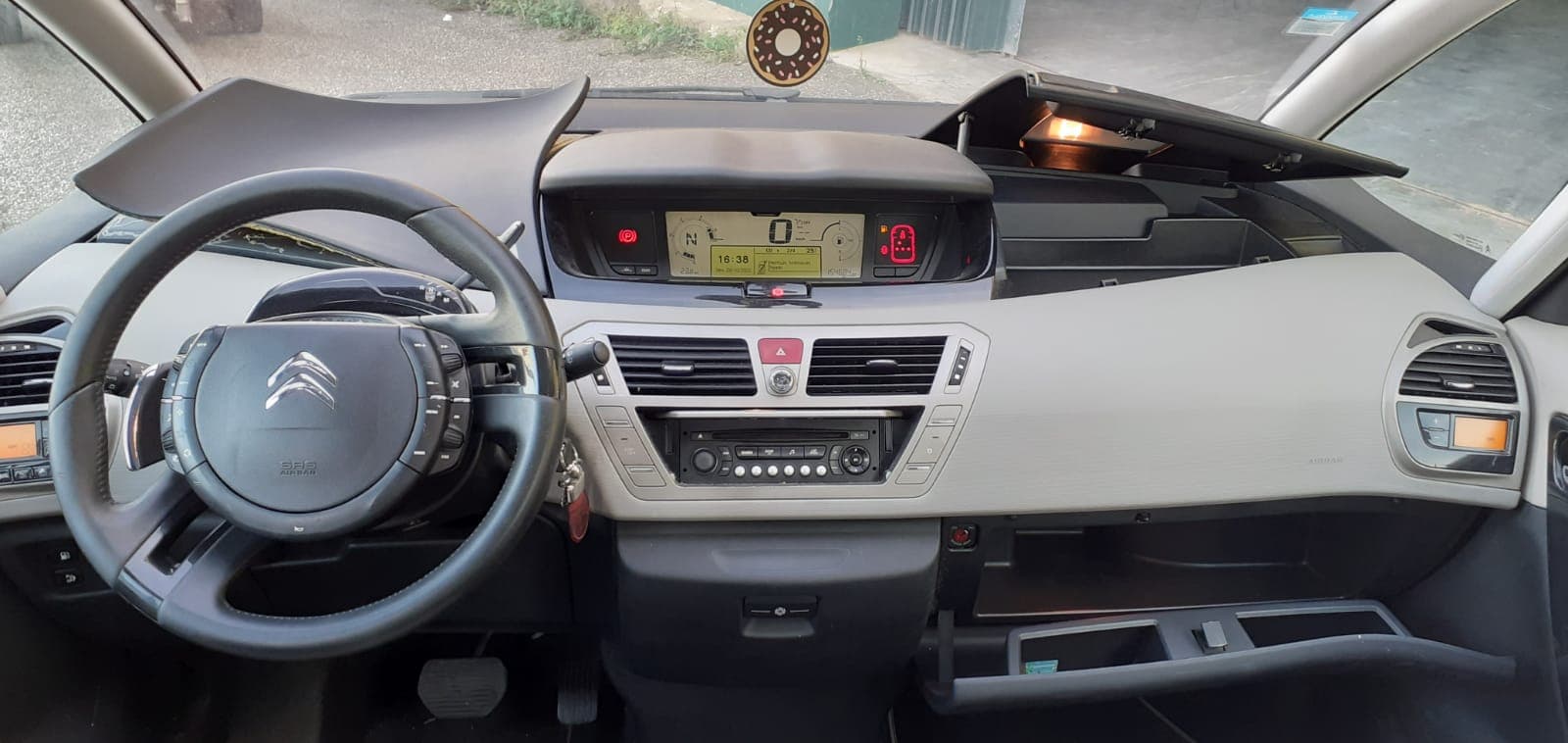 Citroën C4 Grand Picasso 1.6 HDI · Ano 2011 — image 15