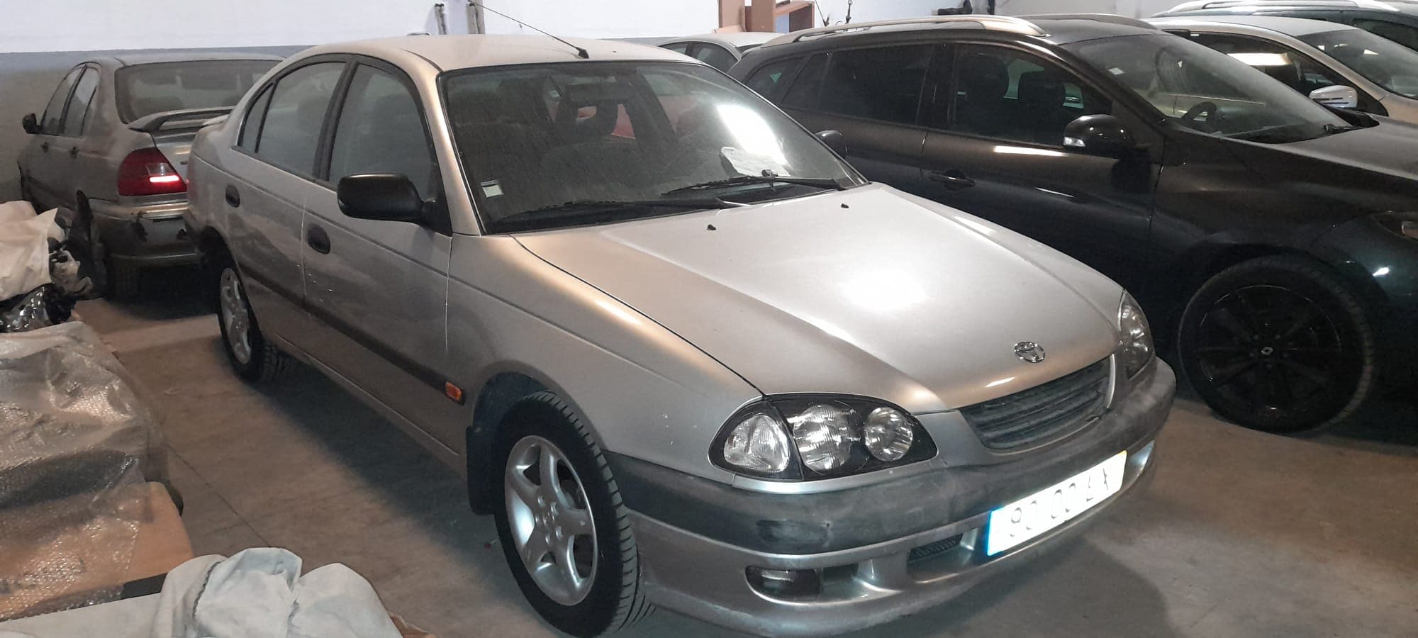 Toyota Avensis 1.6 · Ano 1998 — imagem 2