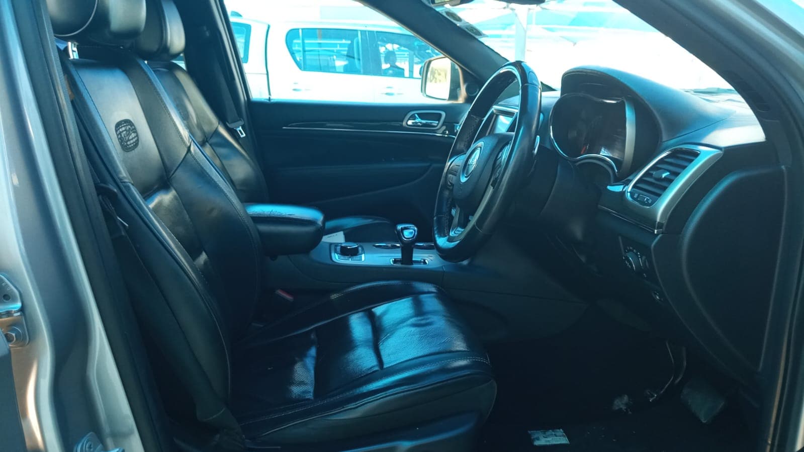 Jeep Grand Cherokee — imagem 14