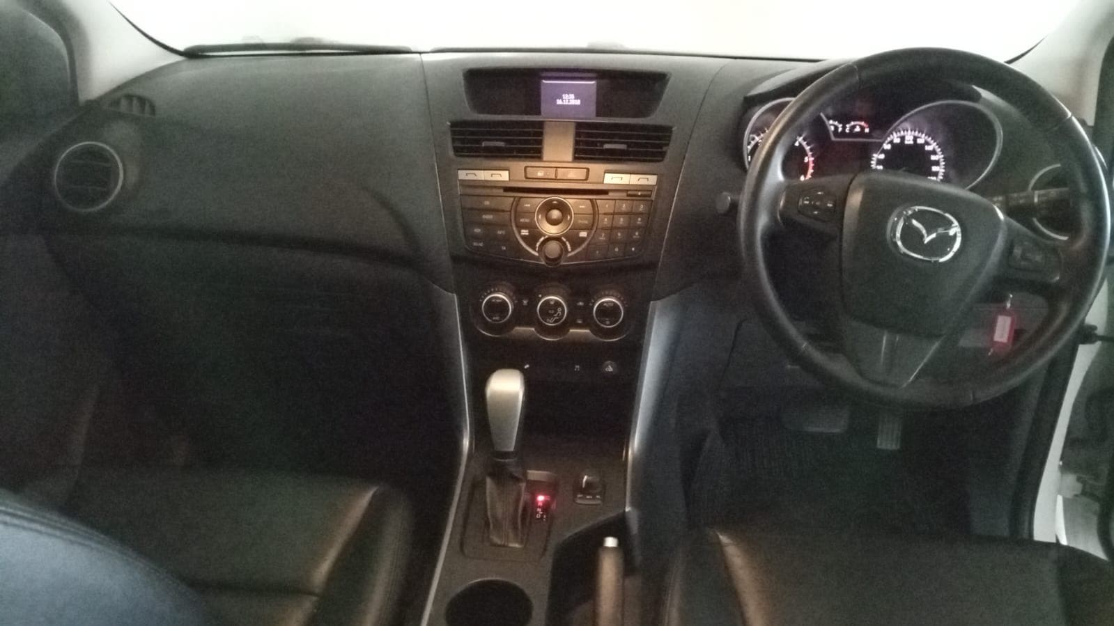Mazda BT50 — image 11