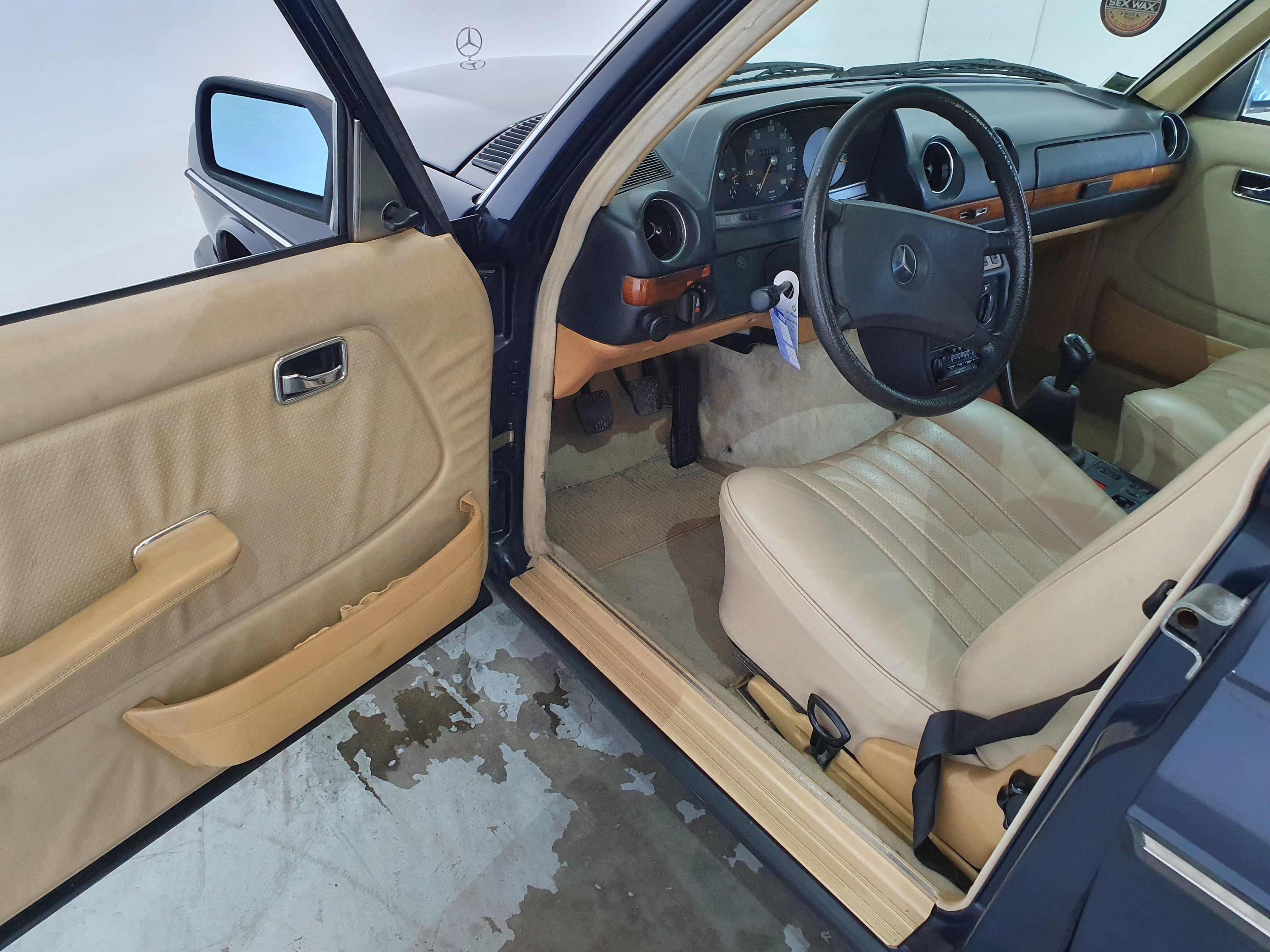 Mercedes-Benz 300 Turbo Diesel W 123 · Ano 1981 — imagen 15