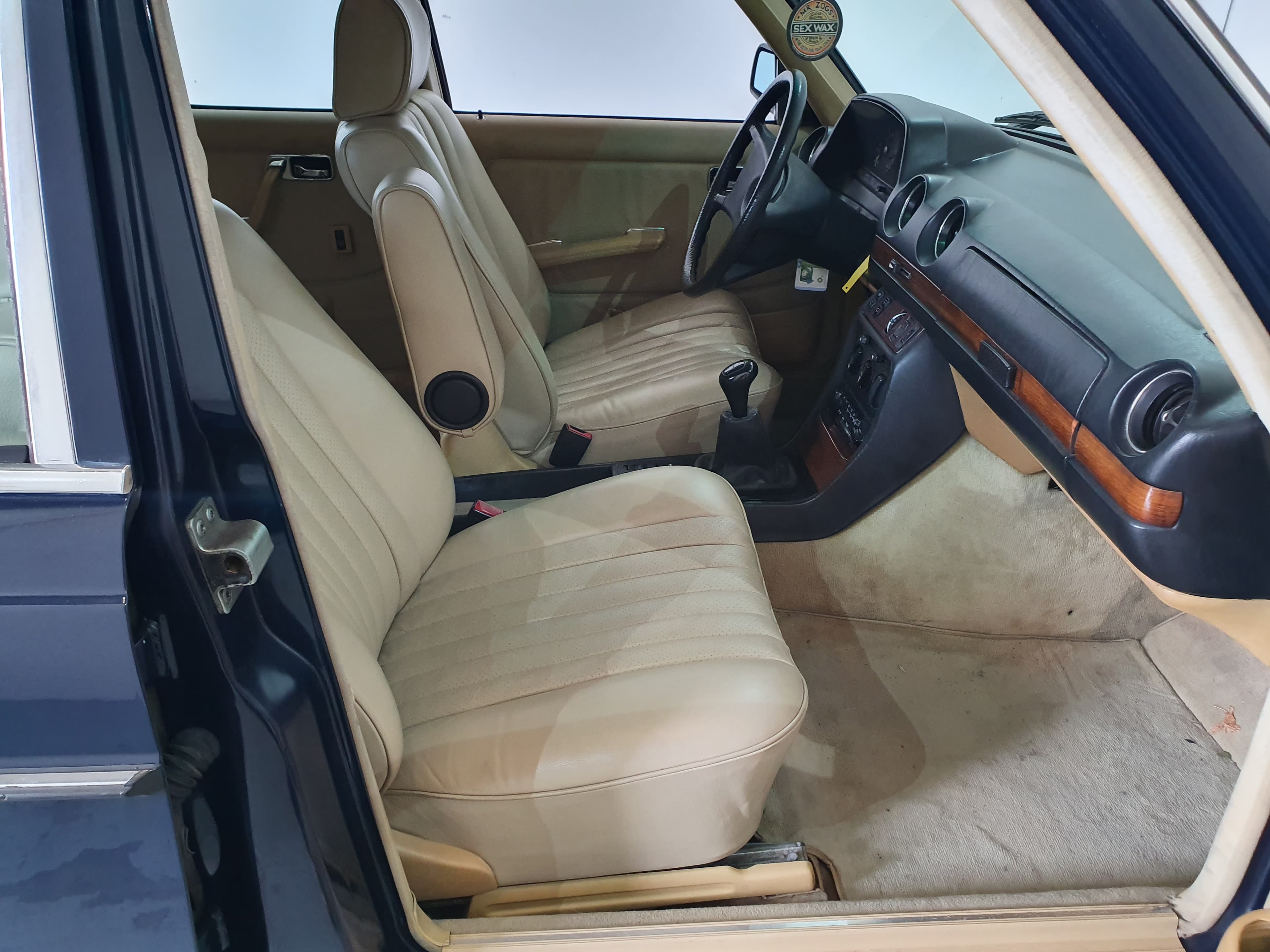 Mercedes-Benz 300 Turbo Diesel W 123 · Ano 1981 — imagen 22