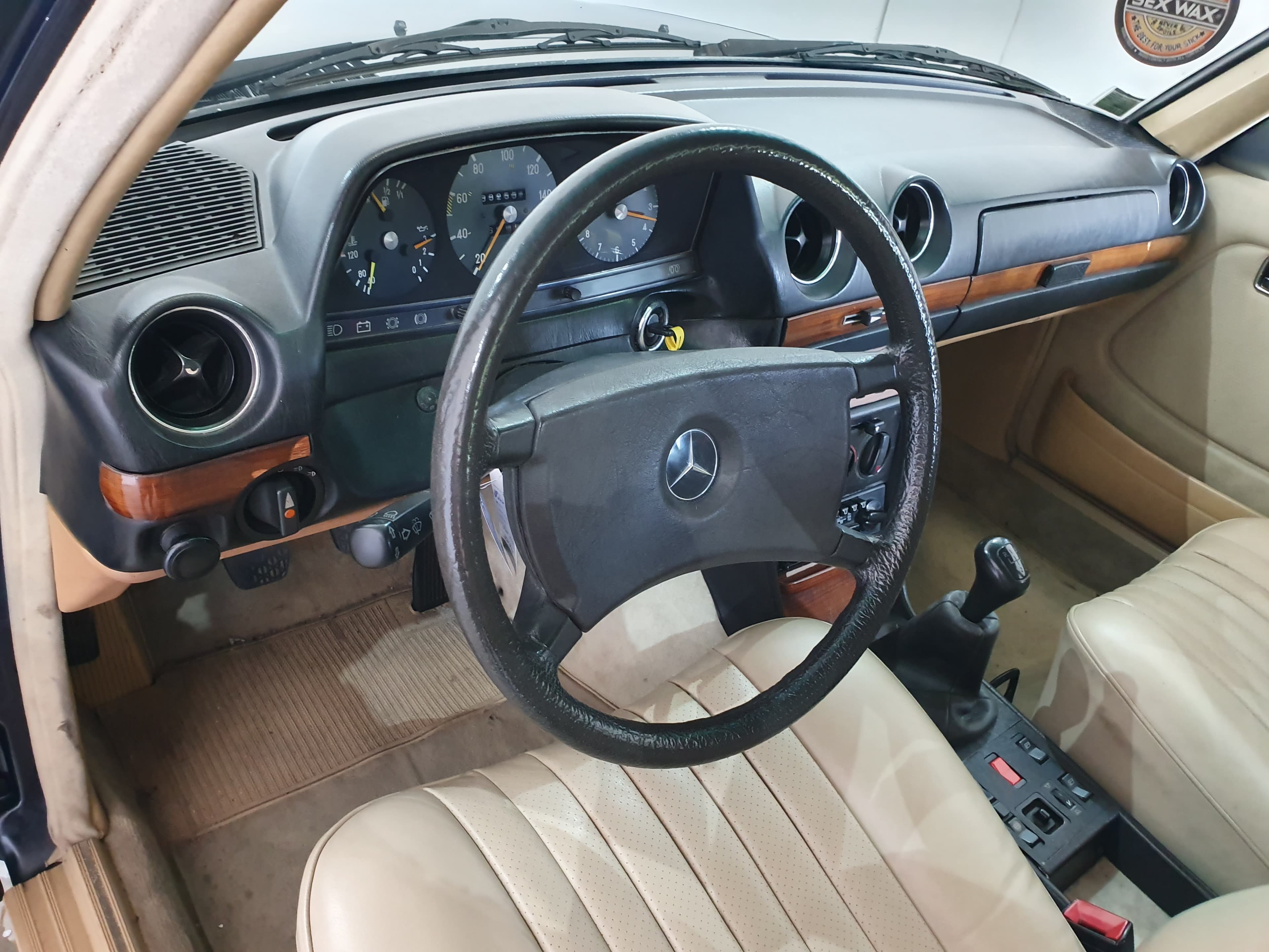 Mercedes-Benz 300 Turbo Diesel W 123 · Ano 1981 — imagen 28