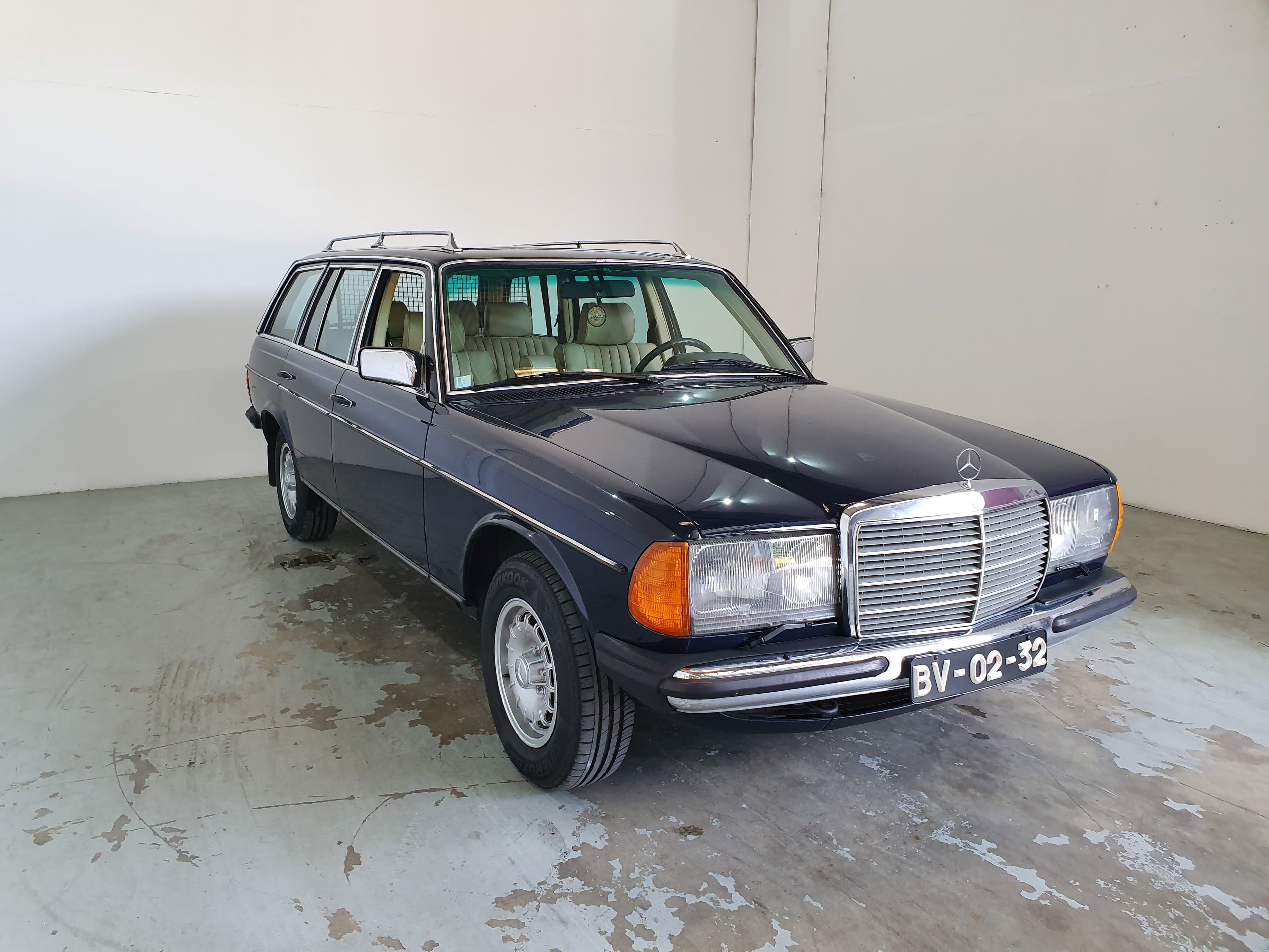 Mercedes-Benz 300 Turbo Diesel W 123 · Ano 1981 — imagen 3