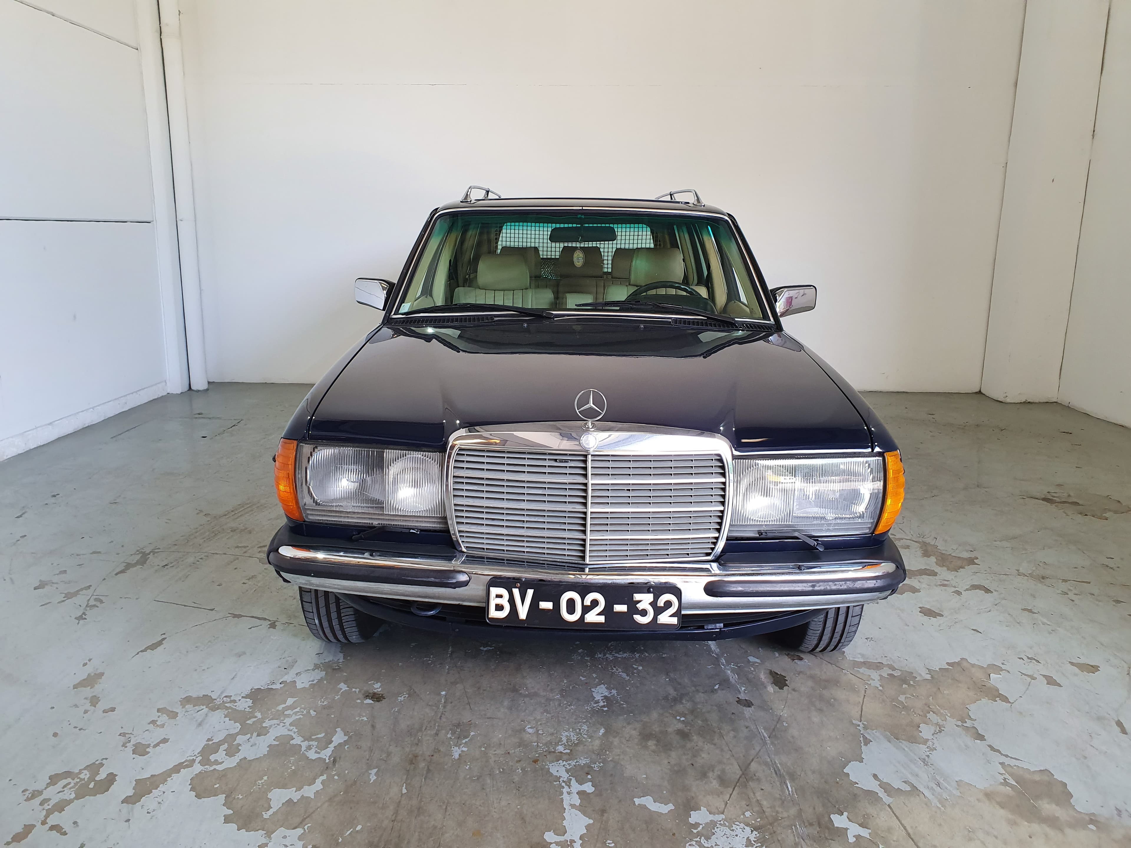 Mercedes-Benz 300 Turbo Diesel W 123 · Ano 1981 — imagen 2