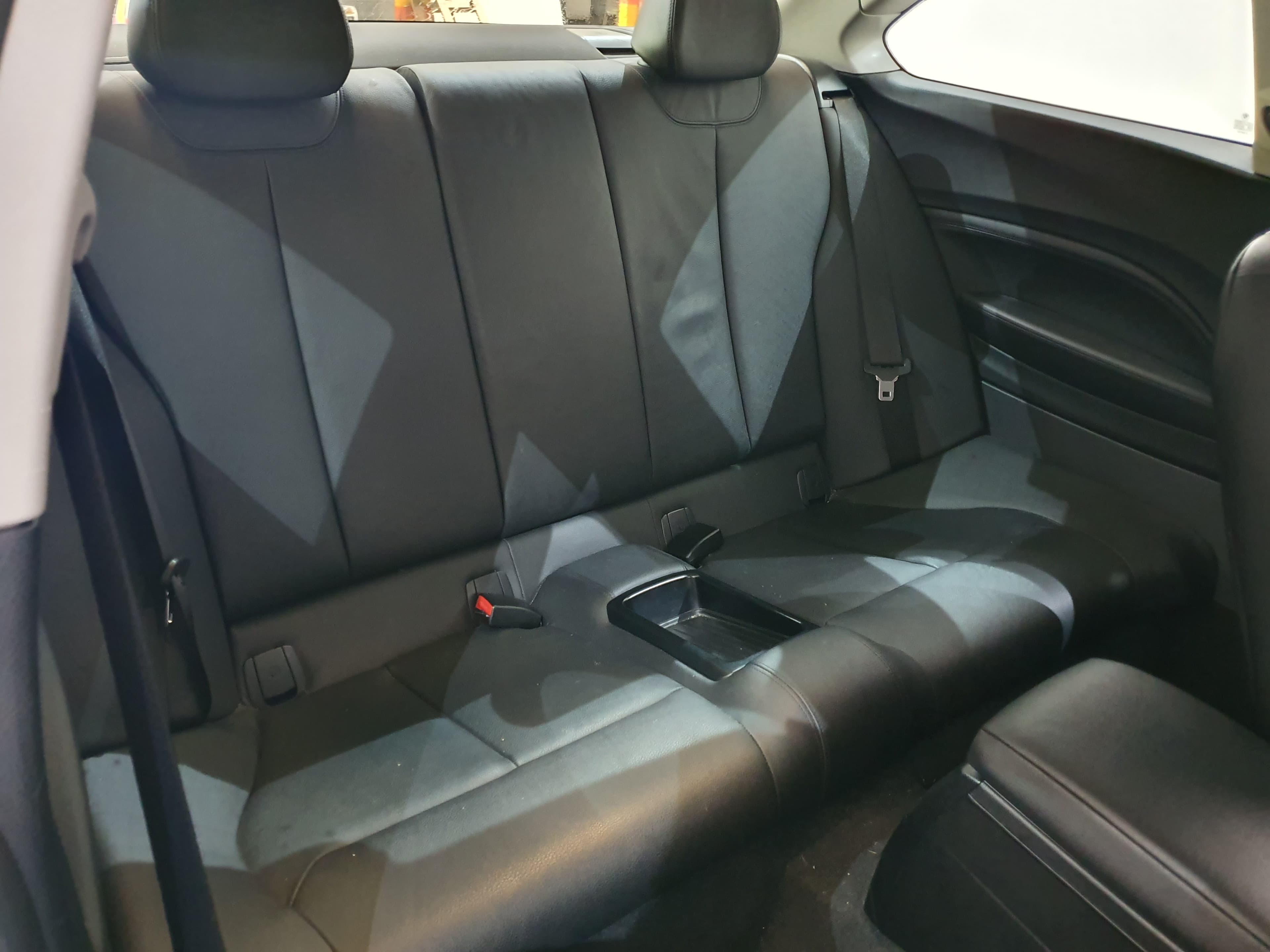 BMW 218 2.0D Coupé · Ano 2016 — image 21