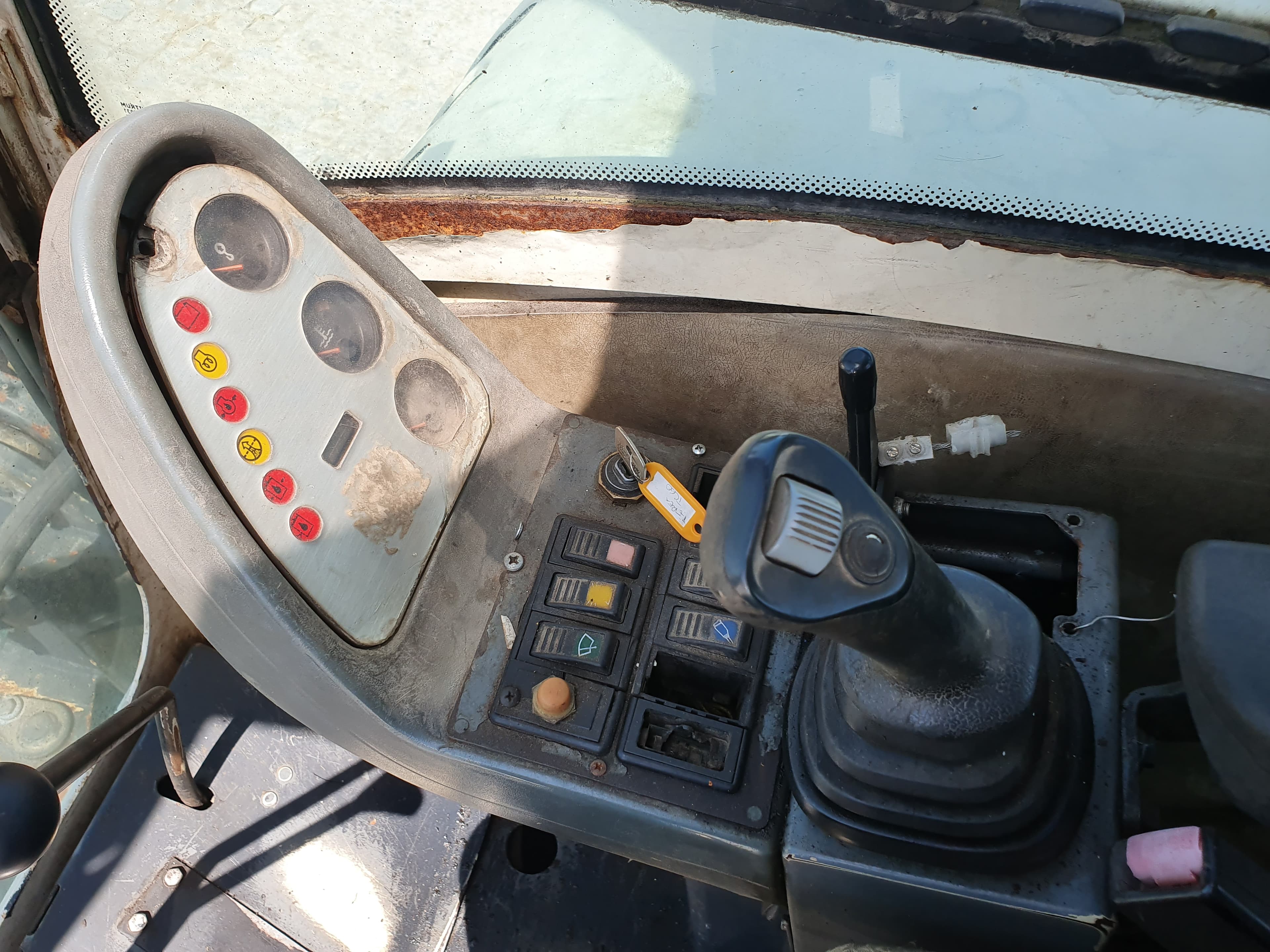 Mini Giratória Terex TC 60 — imagen 12