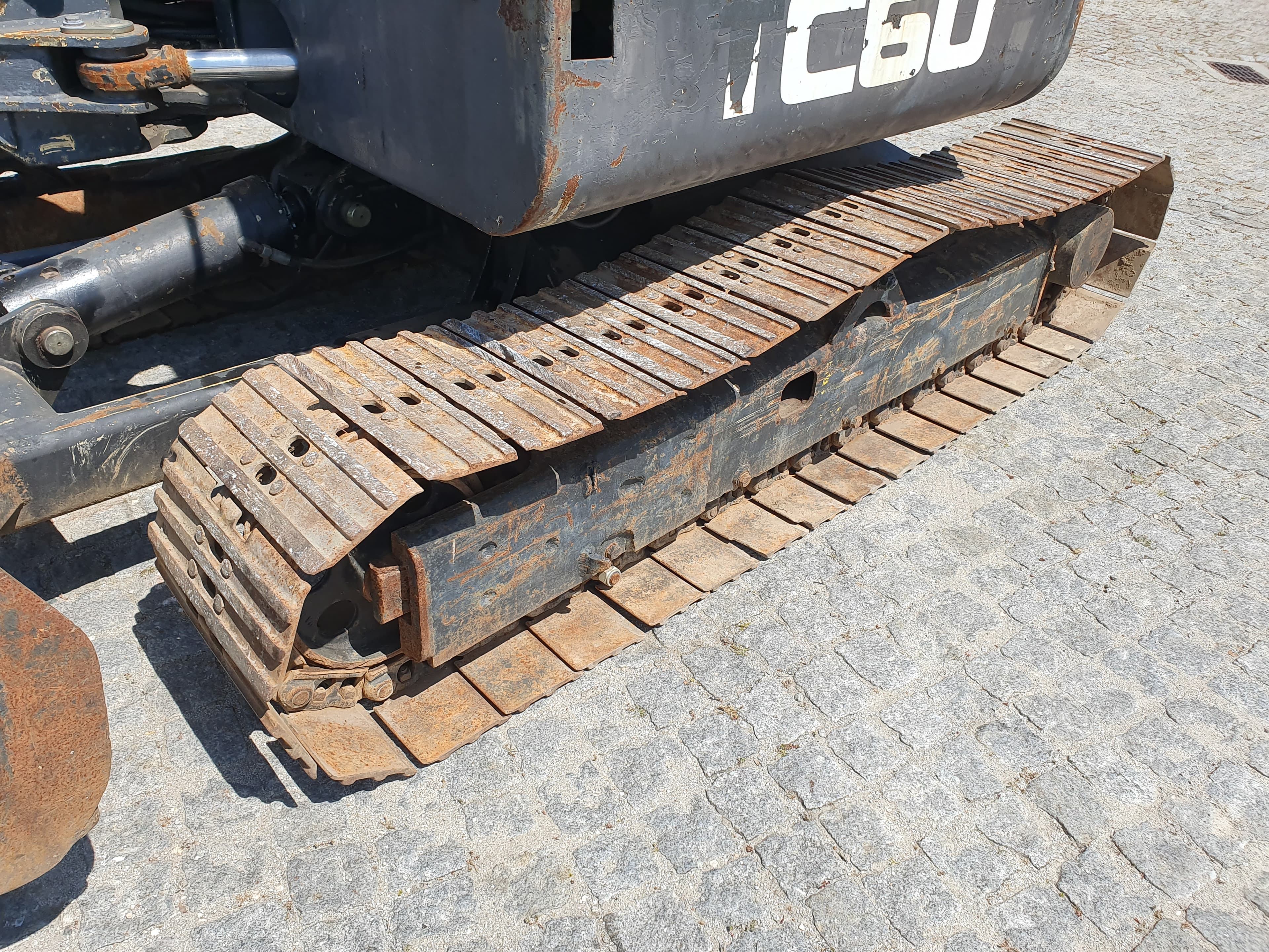 Mini Giratória Terex TC 60 — imagen 7