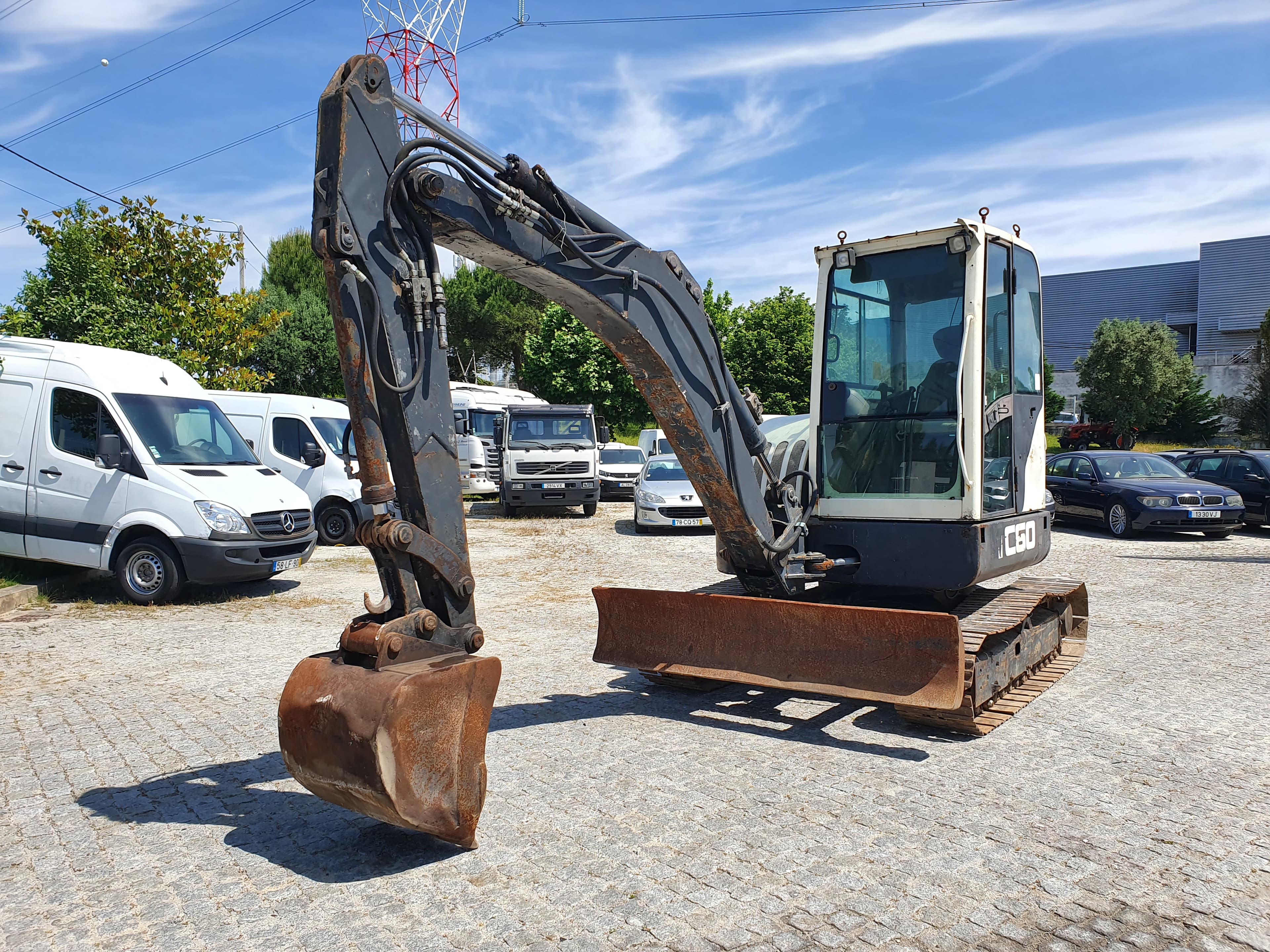 Mini Giratória Terex TC 60 — imagen 2
