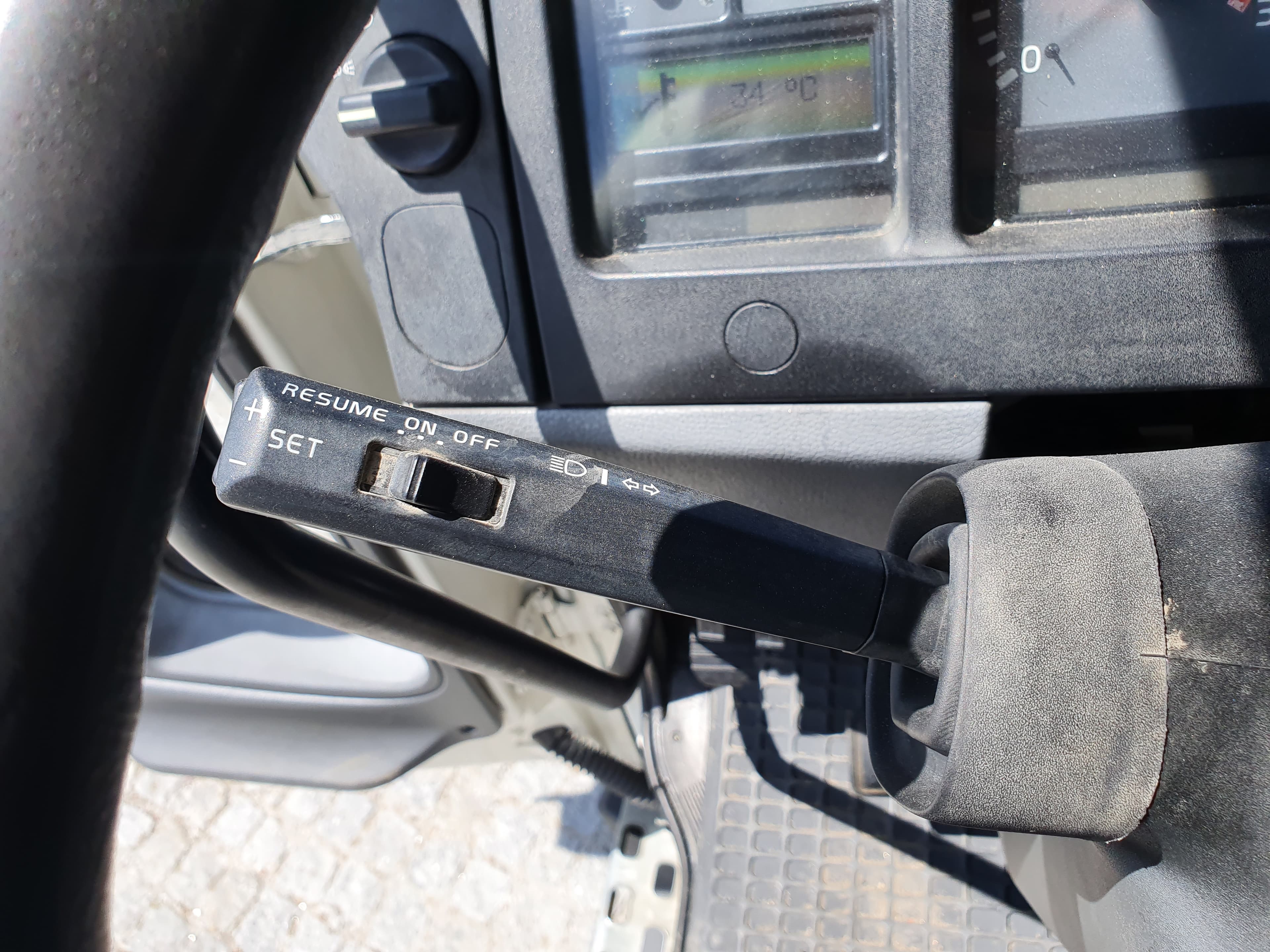 Volvo FL6 Basculante · Ano 2004 — imagem 28