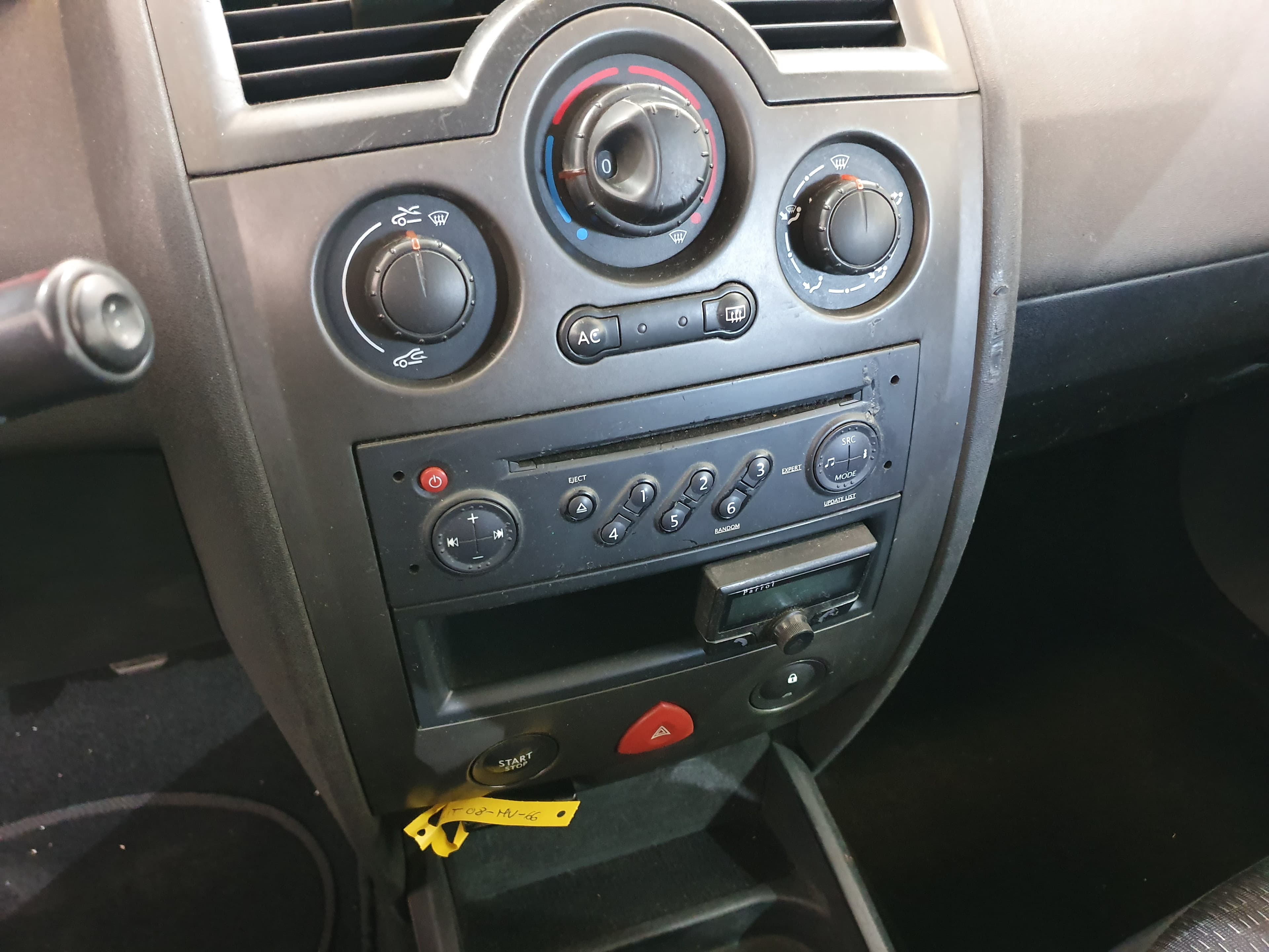 Renault Mégane 1.5DCI · Ano 2007 — imagem 38