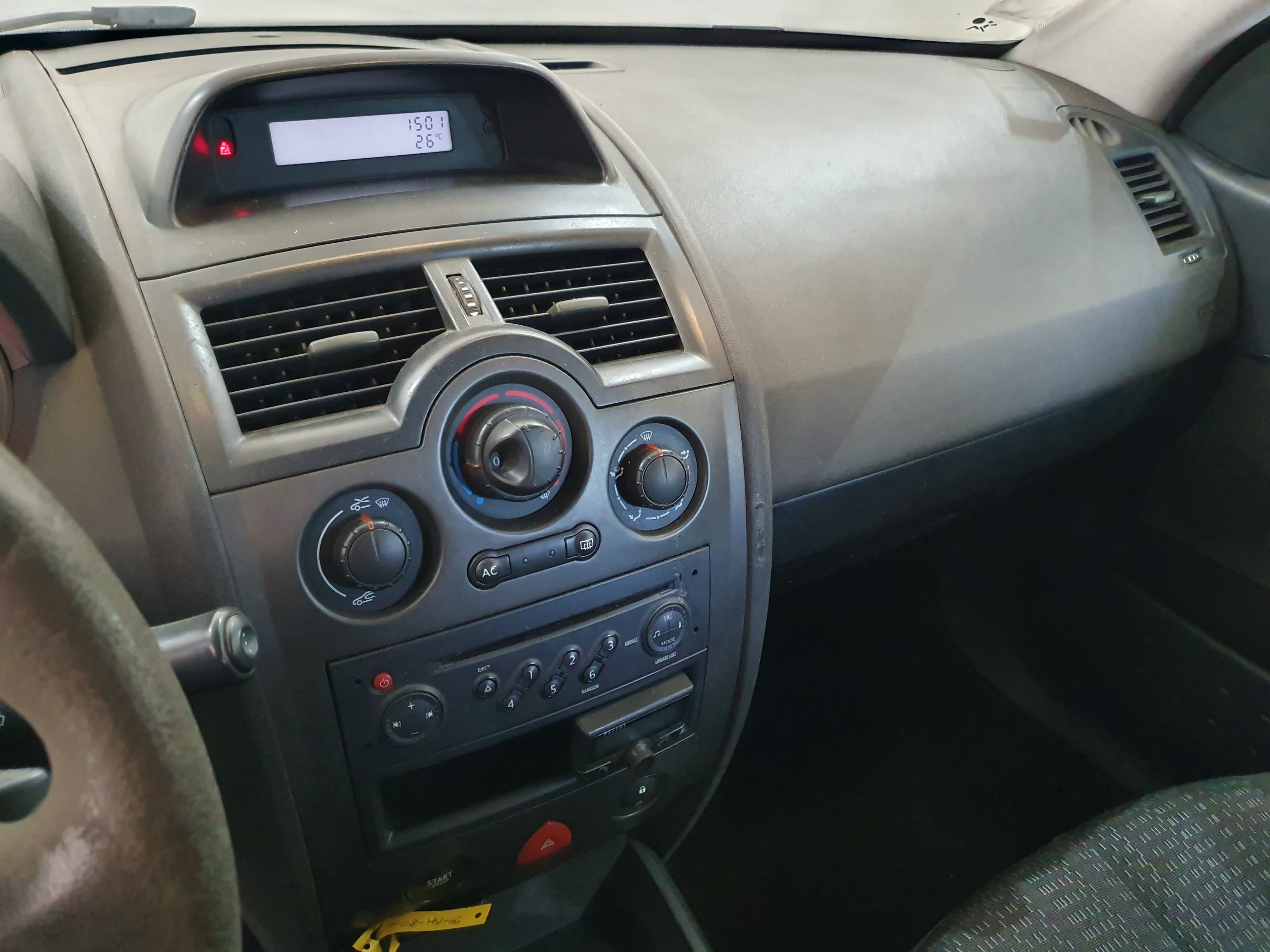 Renault Mégane 1.5DCI · Ano 2007 — imagem 37