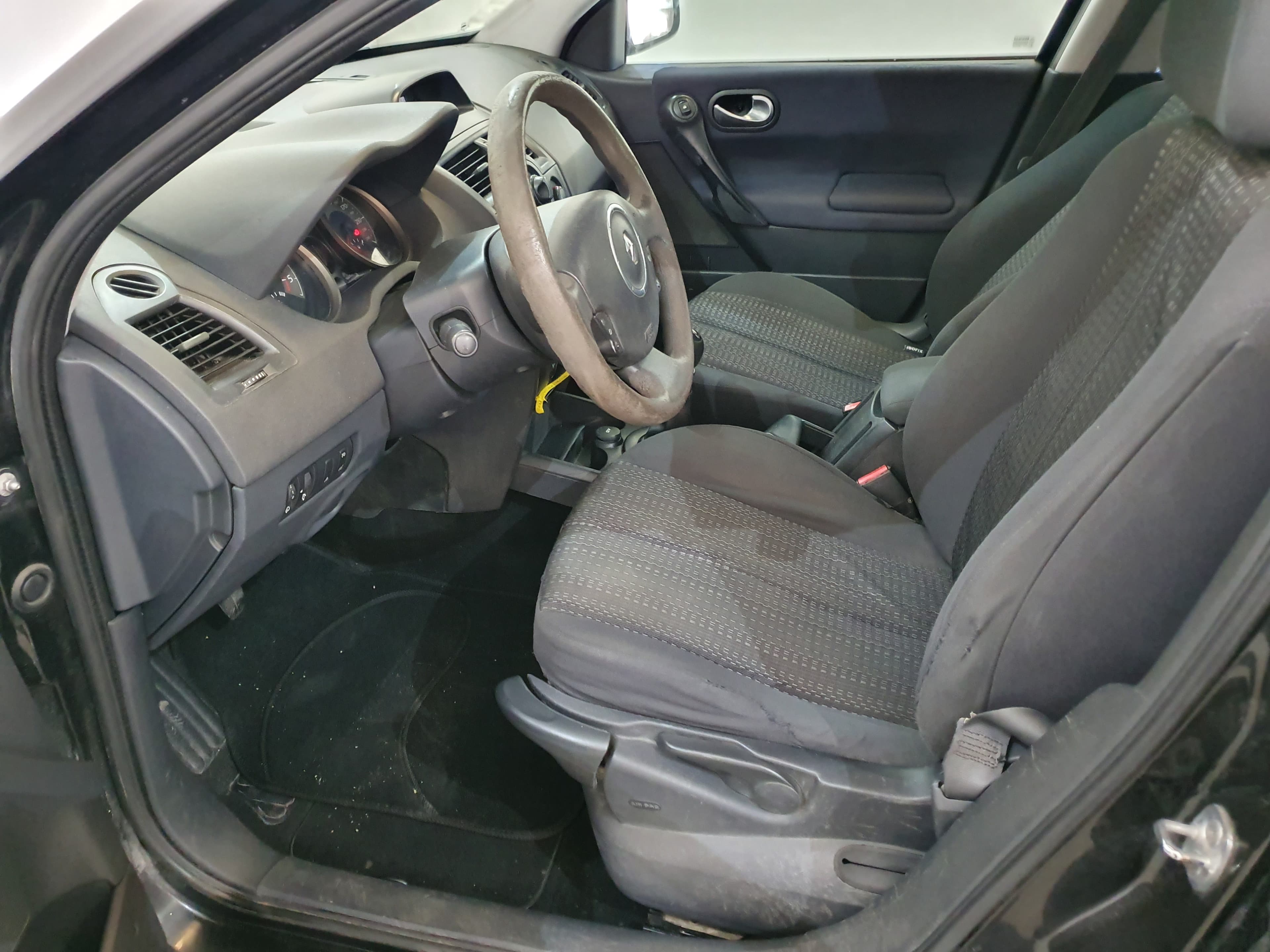 Renault Mégane 1.5DCI · Ano 2007 — imagem 33