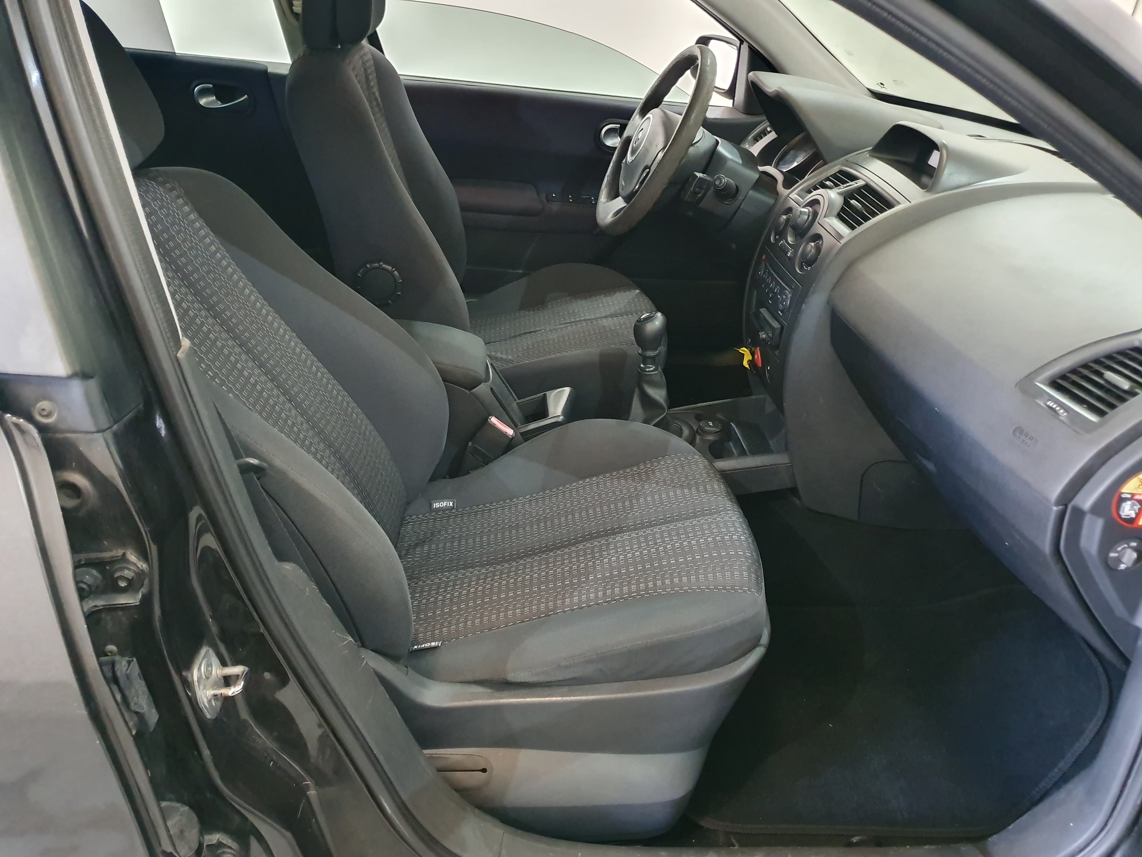 Renault Mégane 1.5DCI · Ano 2007 — imagem 26