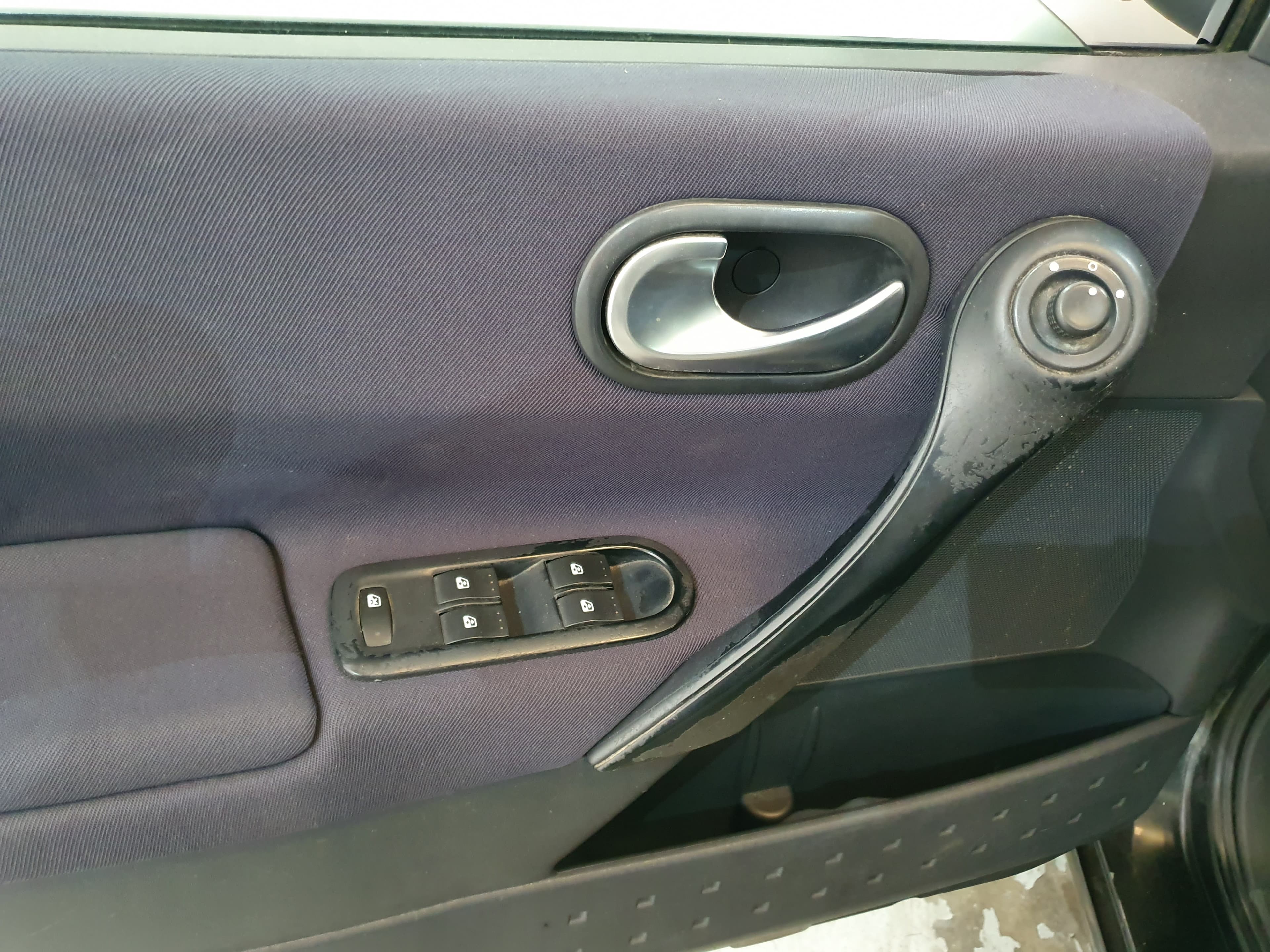 Renault Mégane 1.5DCI · Ano 2007 — imagem 31