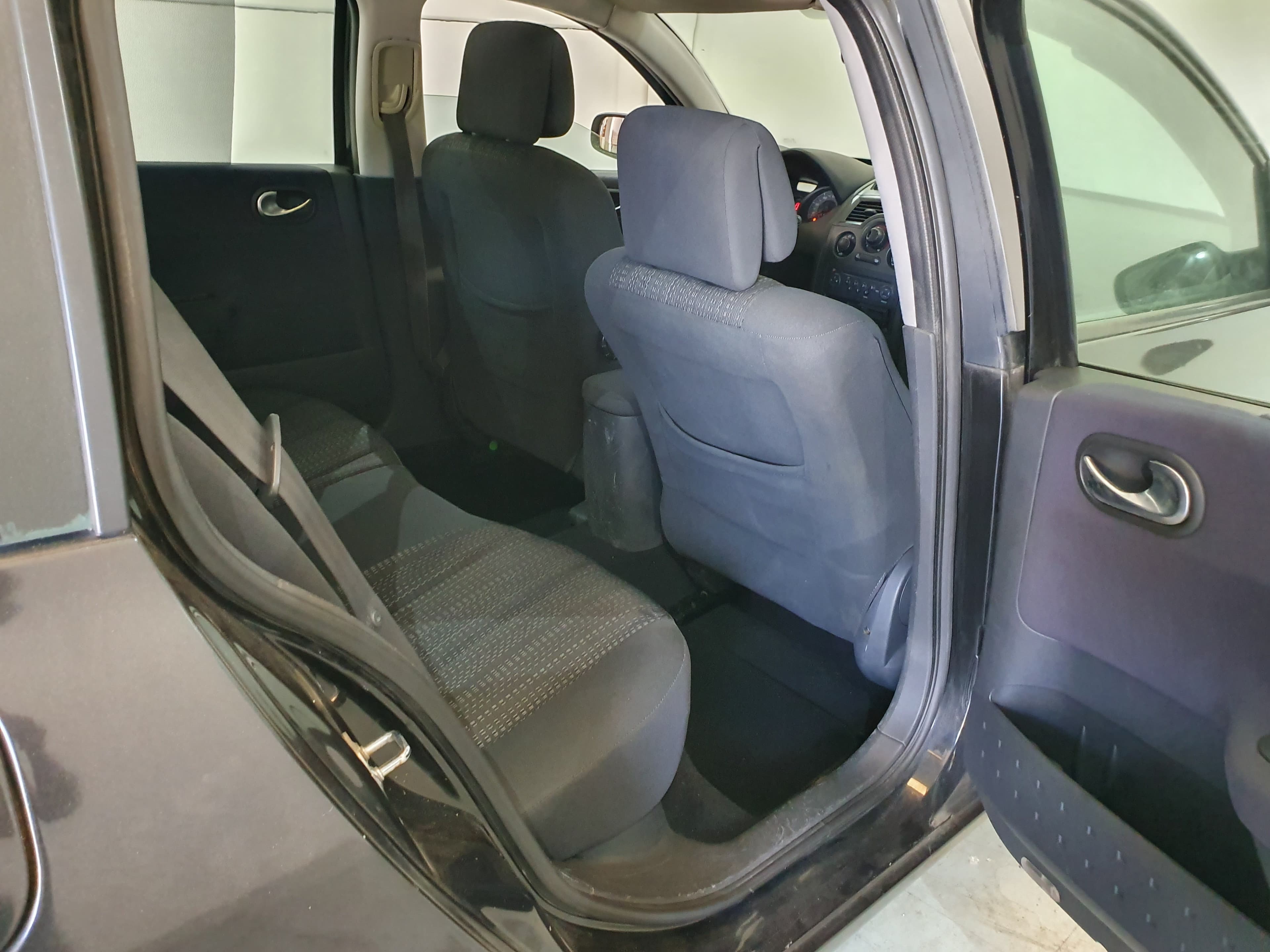 Renault Mégane 1.5DCI · Ano 2007 — imagem 20